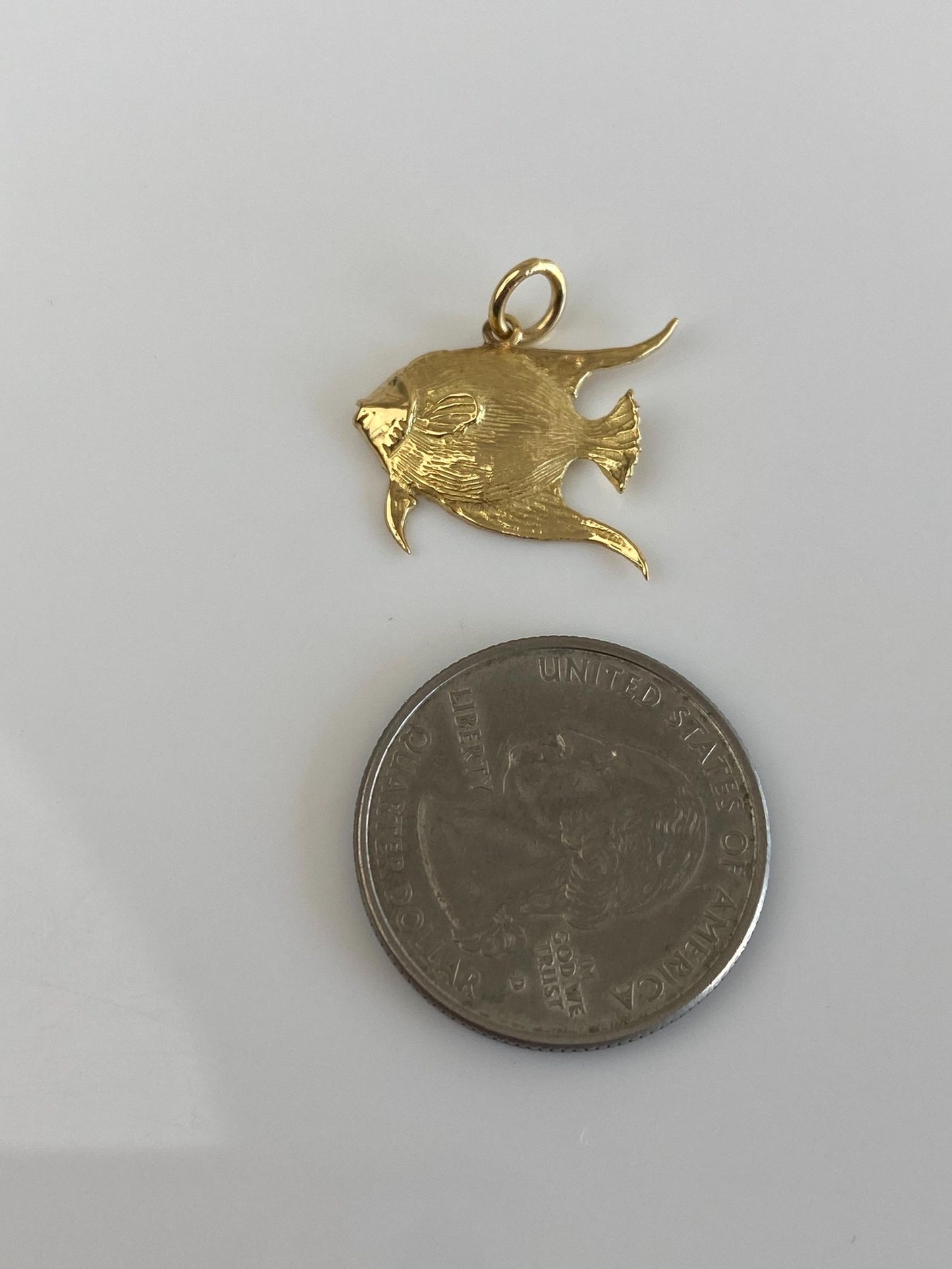 Vintage Solid 18k Yellow Gold Fish Charm