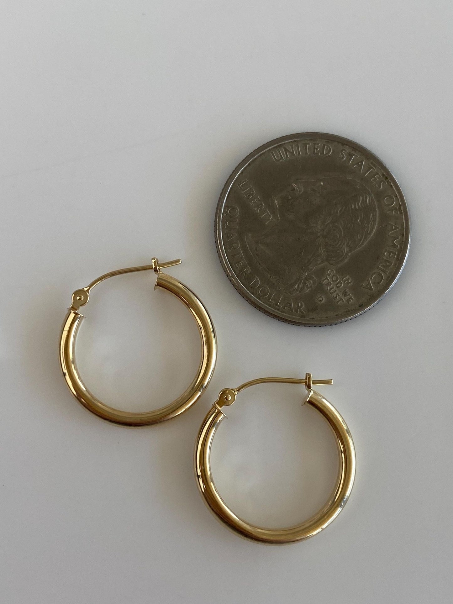 Vintage 14k Yellow Gold Hoop Earrings