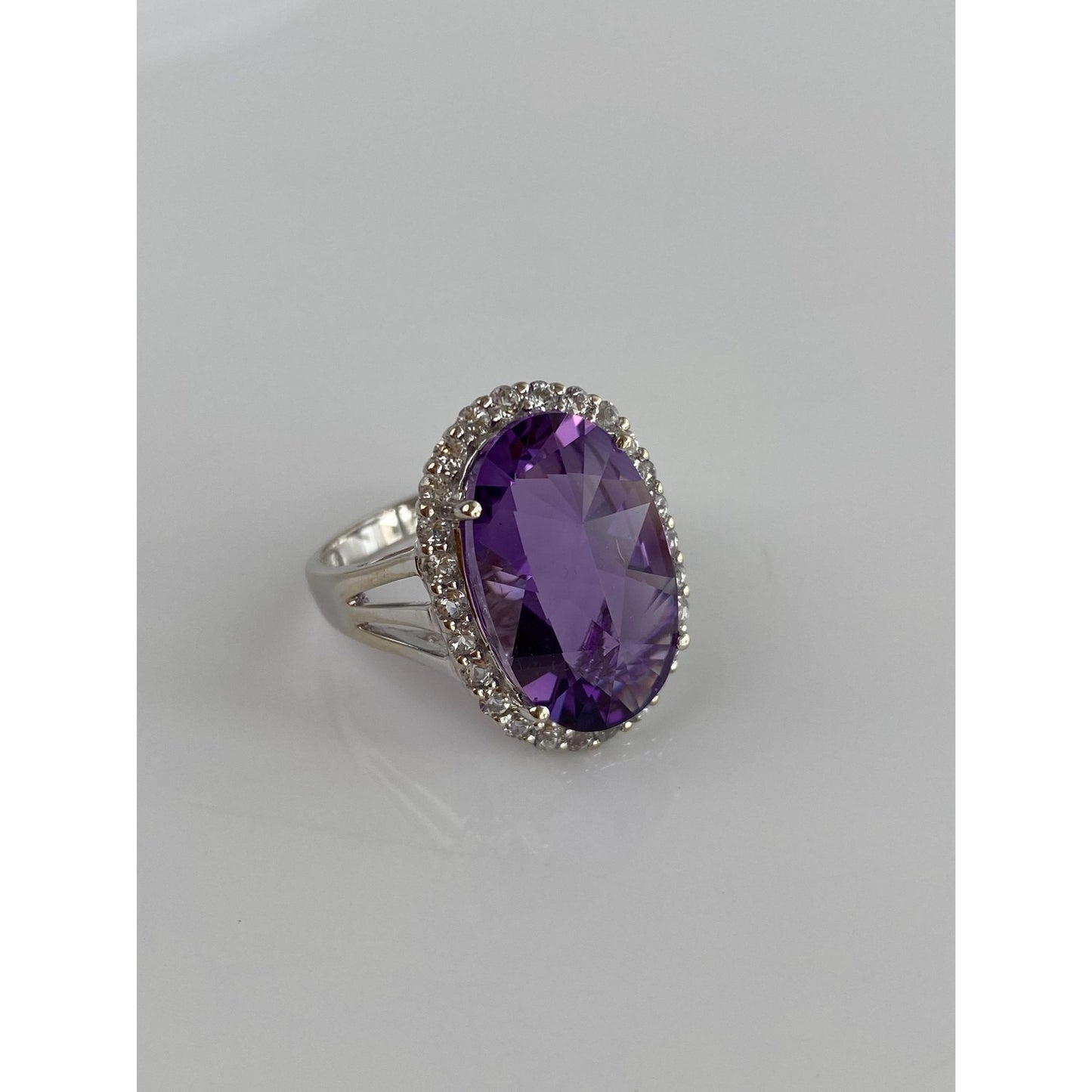 Vintage Solid 14k White Gold Amethyst Clear Spinel Halo Ring - Size 7