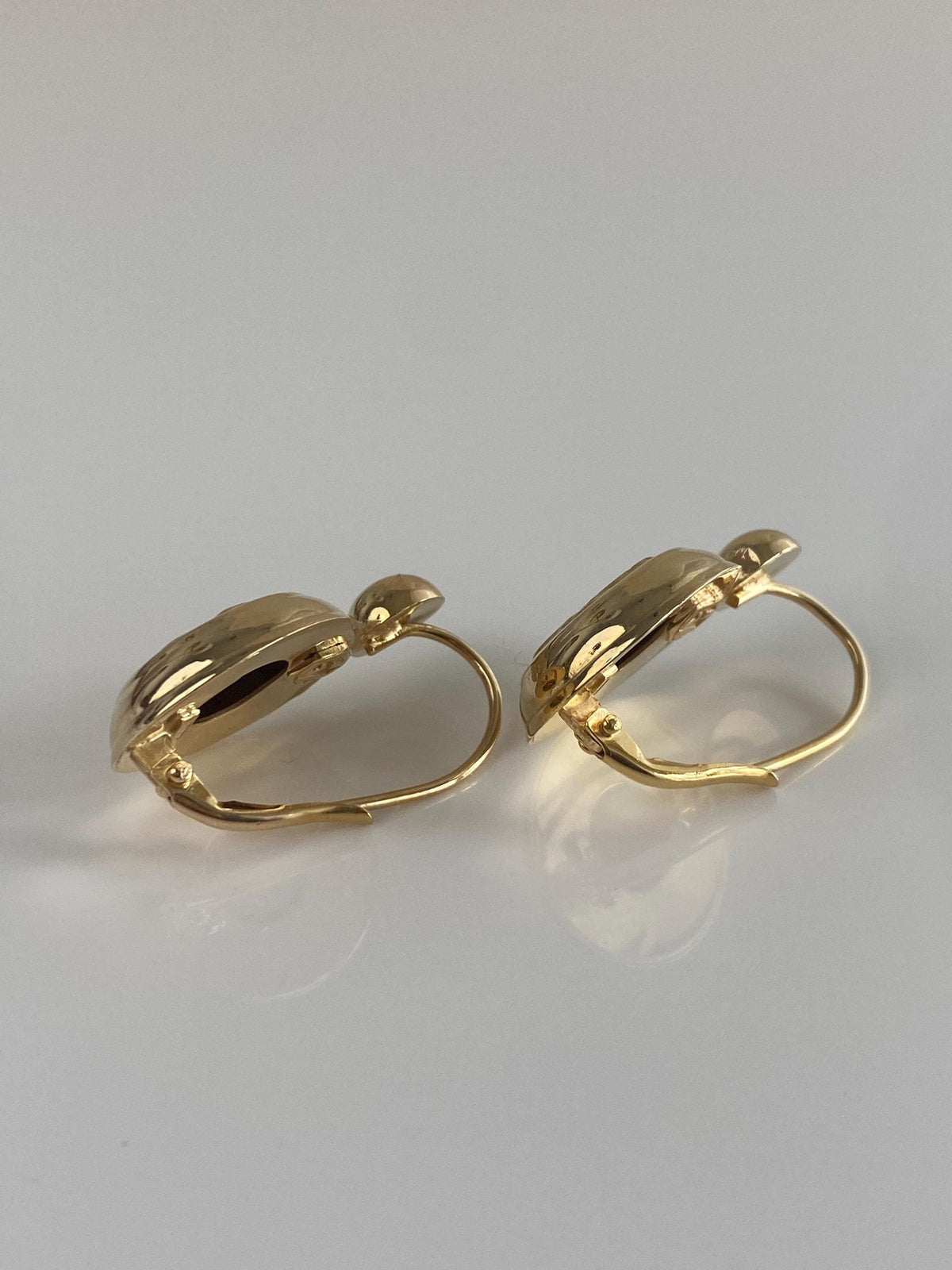 Vintage 14k Yellow Gold Cherub Angel Drop Earrings