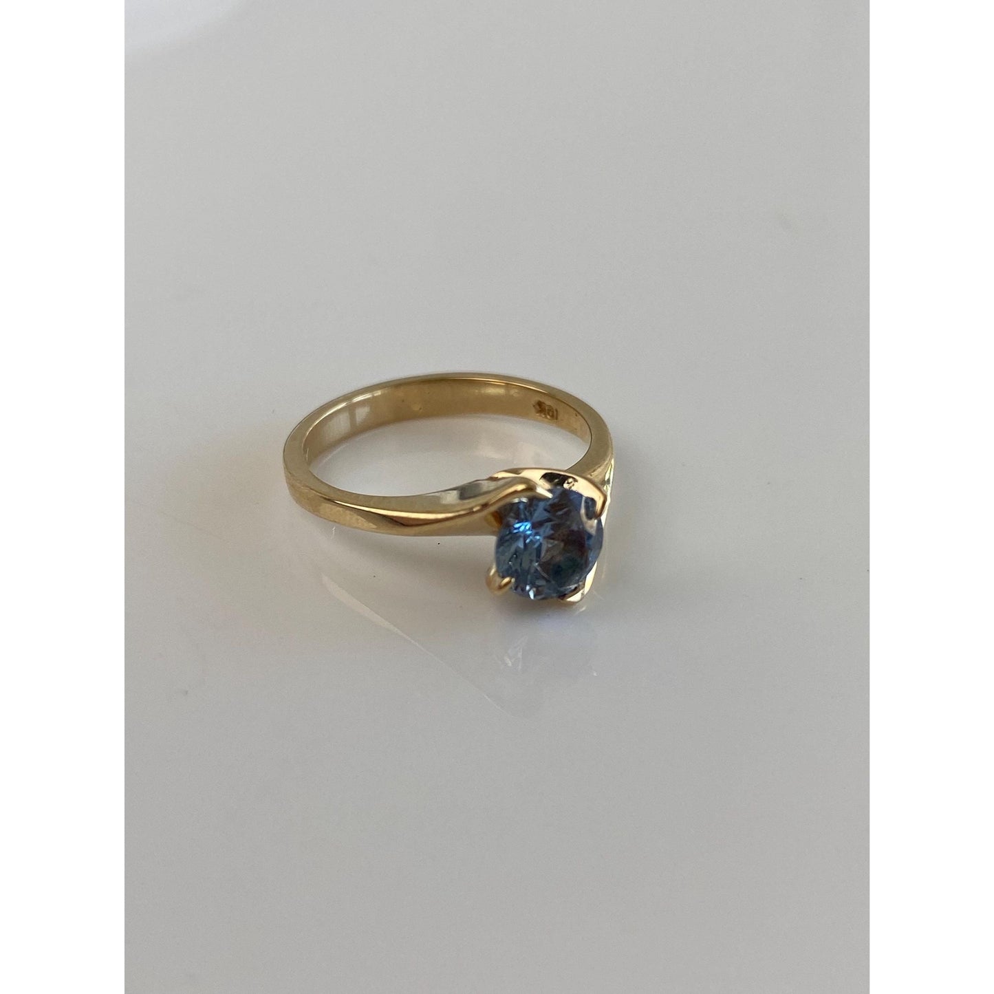 Vintage Solid 10k Aquamarine Ring - Size 5.75