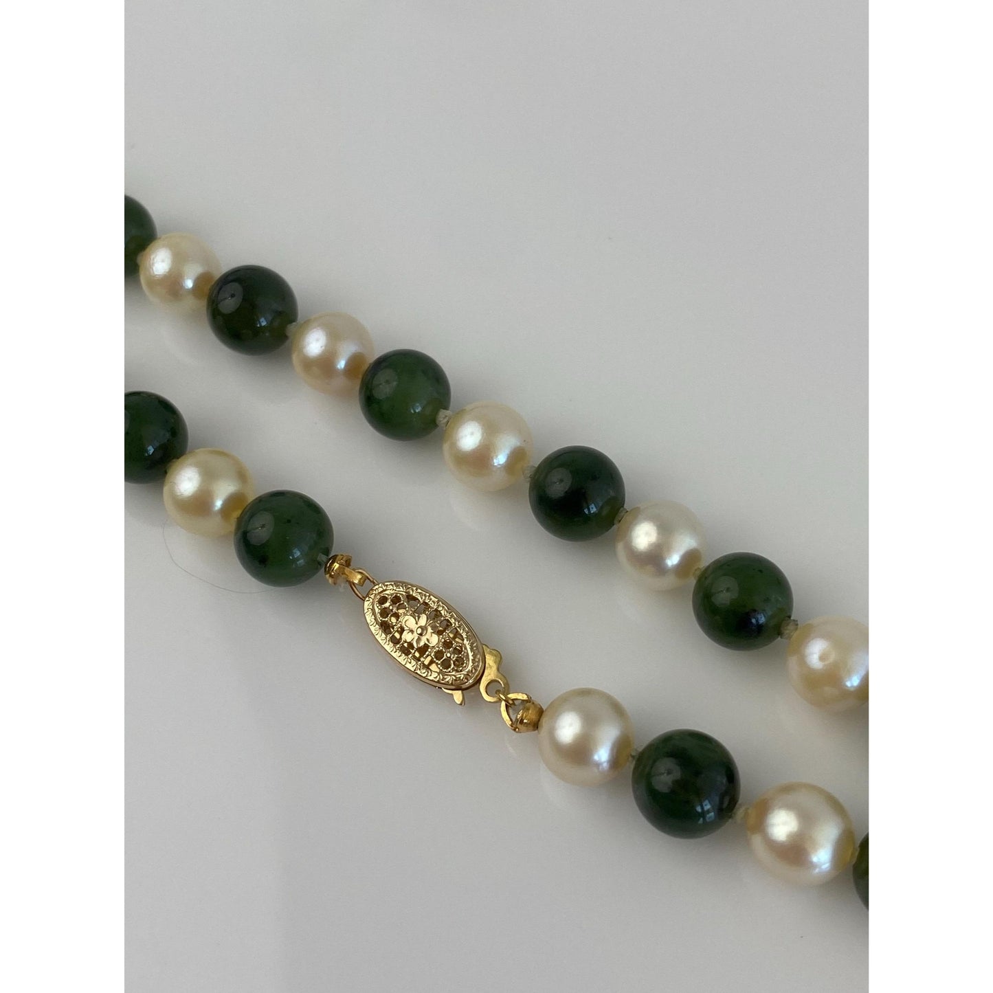 Vintage Solid 10k Yellow Gold Pearl Nephrite Beaded Necklace - 16.25 inches