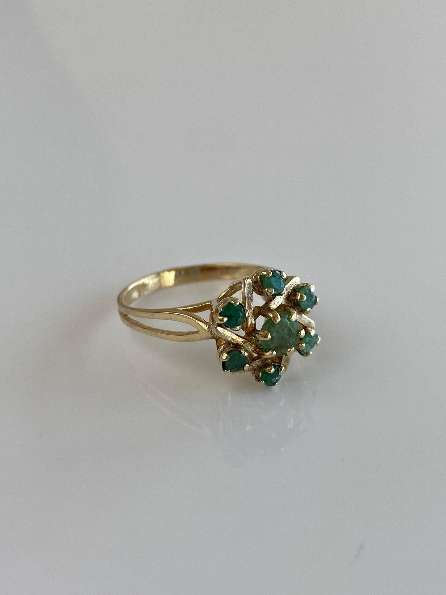 Vintage Solid 14k Yellow Gold Emerald Cluster Ring - Size 7.25