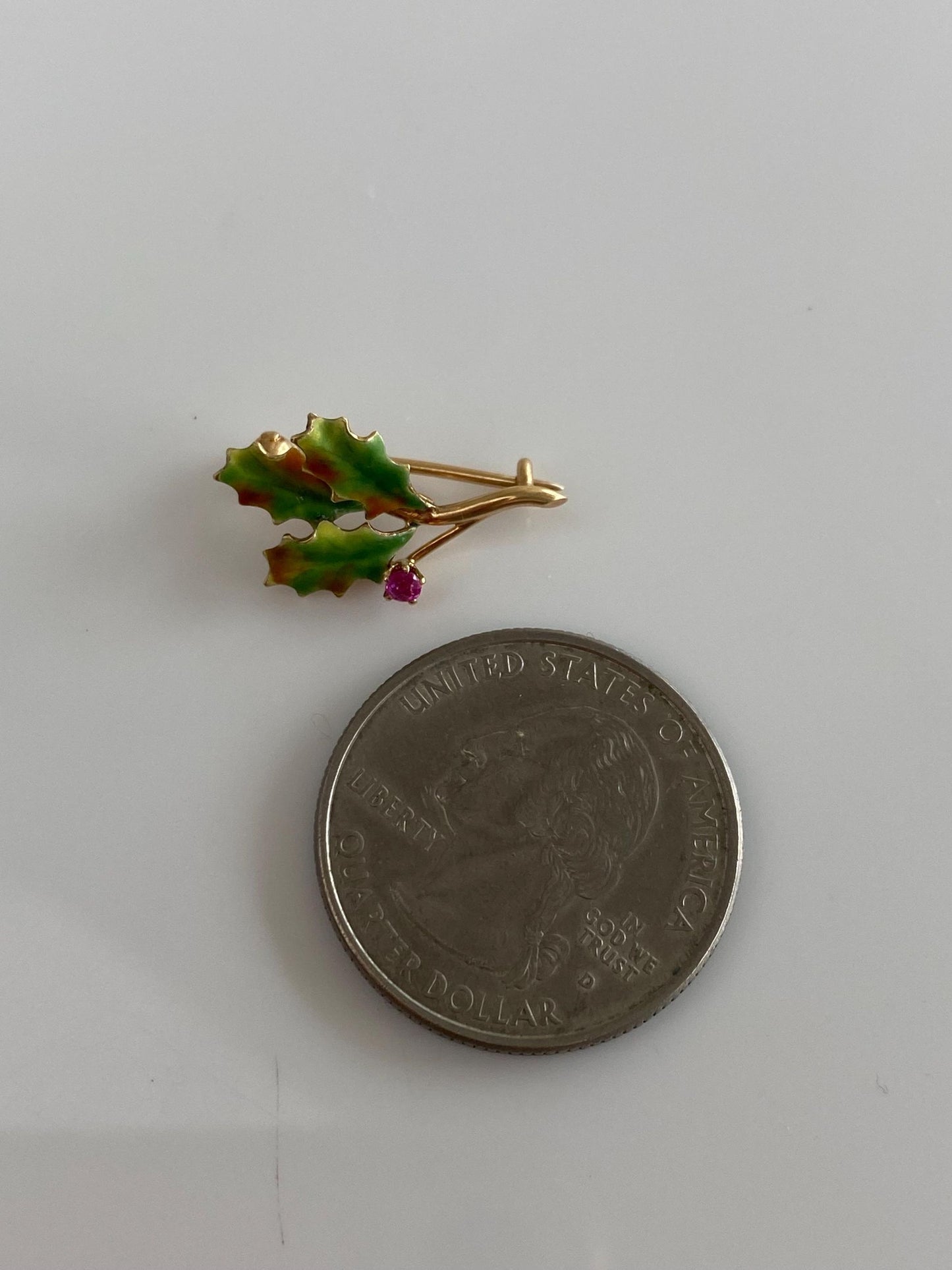 Vintage Solid 14k Yellow Gold Enamel Pink Spinel Mistletoe Pin