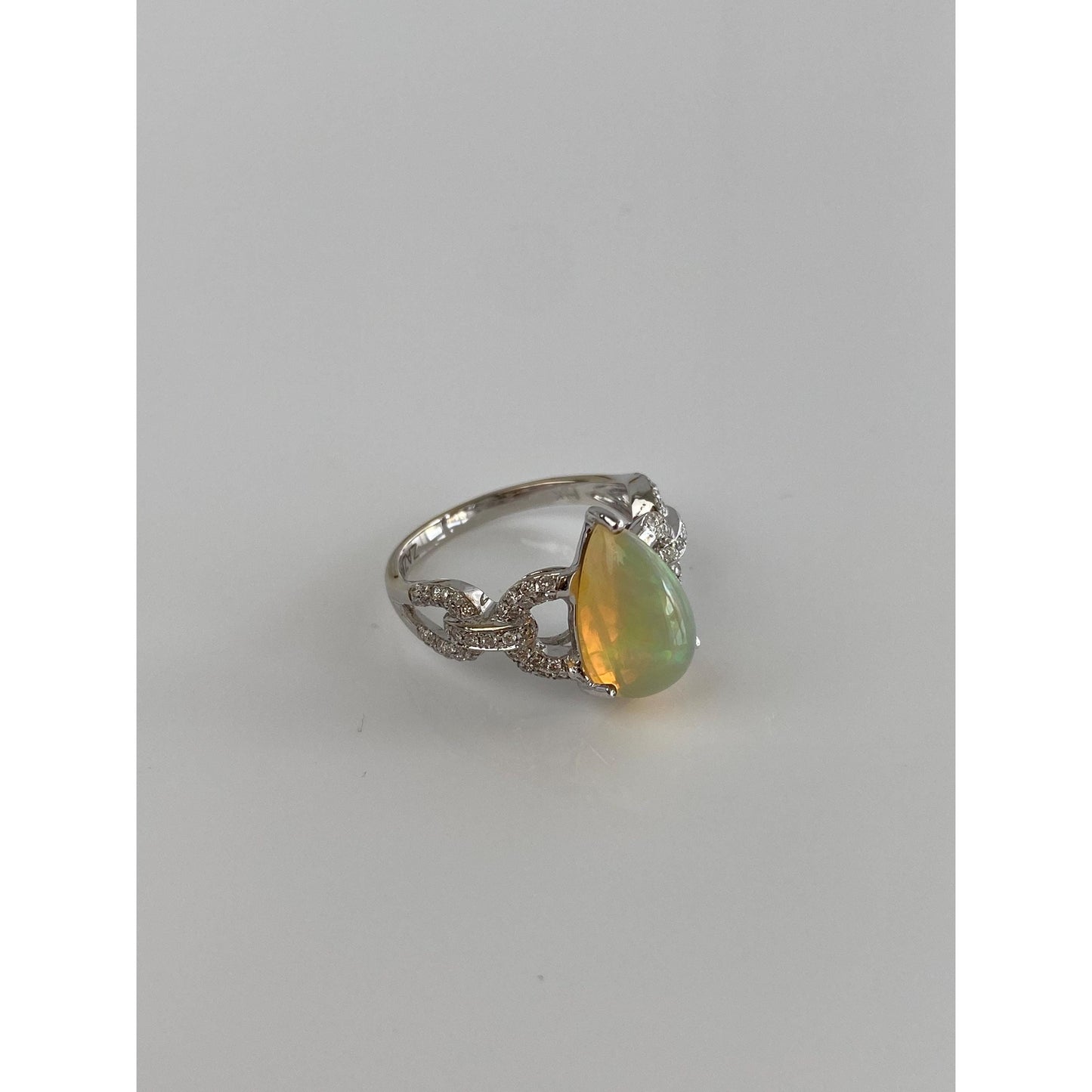 Vintage Solid 14k White Gold Opal Diamond Ring - Size 6.5