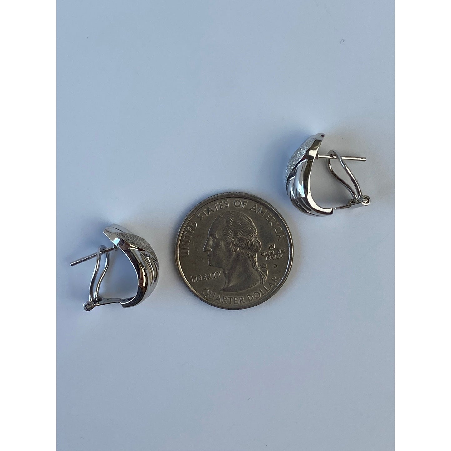 Vintage Solid 14k White Gold Textured Drop Earrings