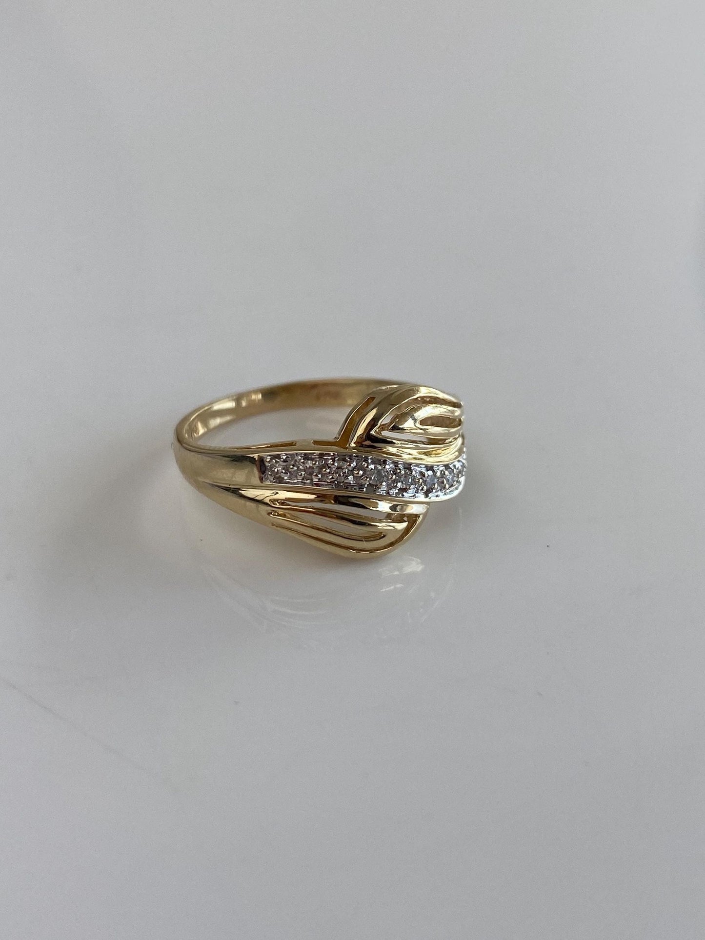 Vintage Solid 10k White & Yellow Gold Diamond Twist Ring - Size 6.75