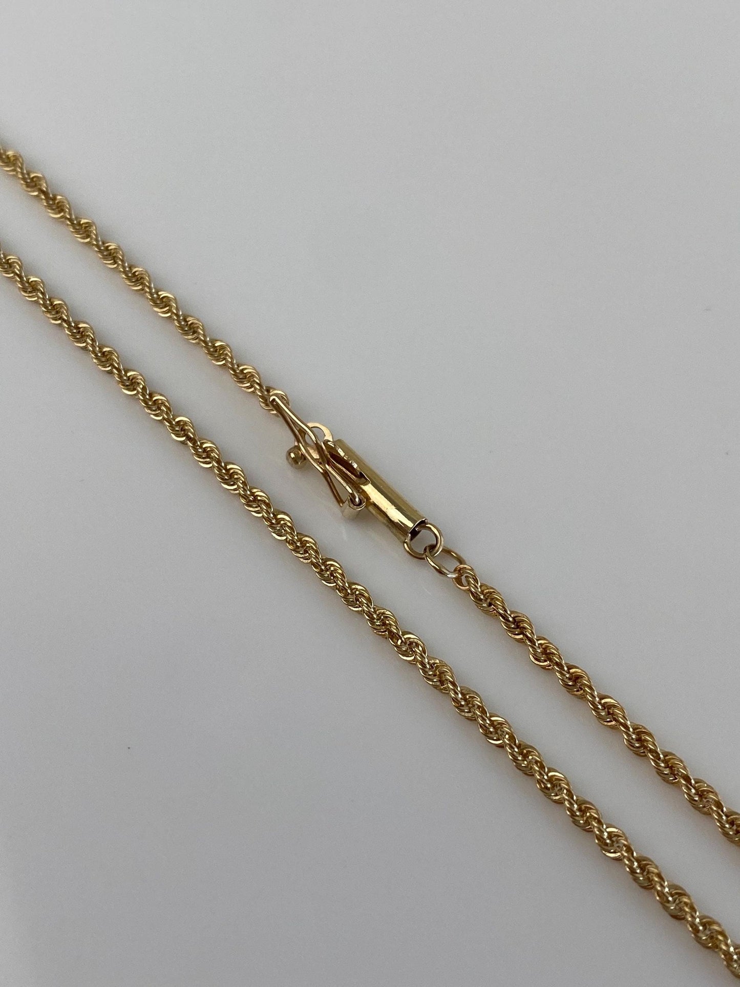 Vintage Solid 14k Yellow Gold Dainty Rope Chain Necklace - 18 inches