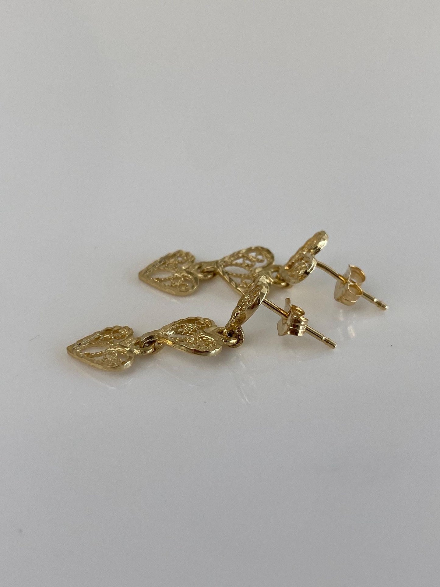 Vintage Solid 14k Yellow Gold Filigree Heart Dangle Stud Earrings