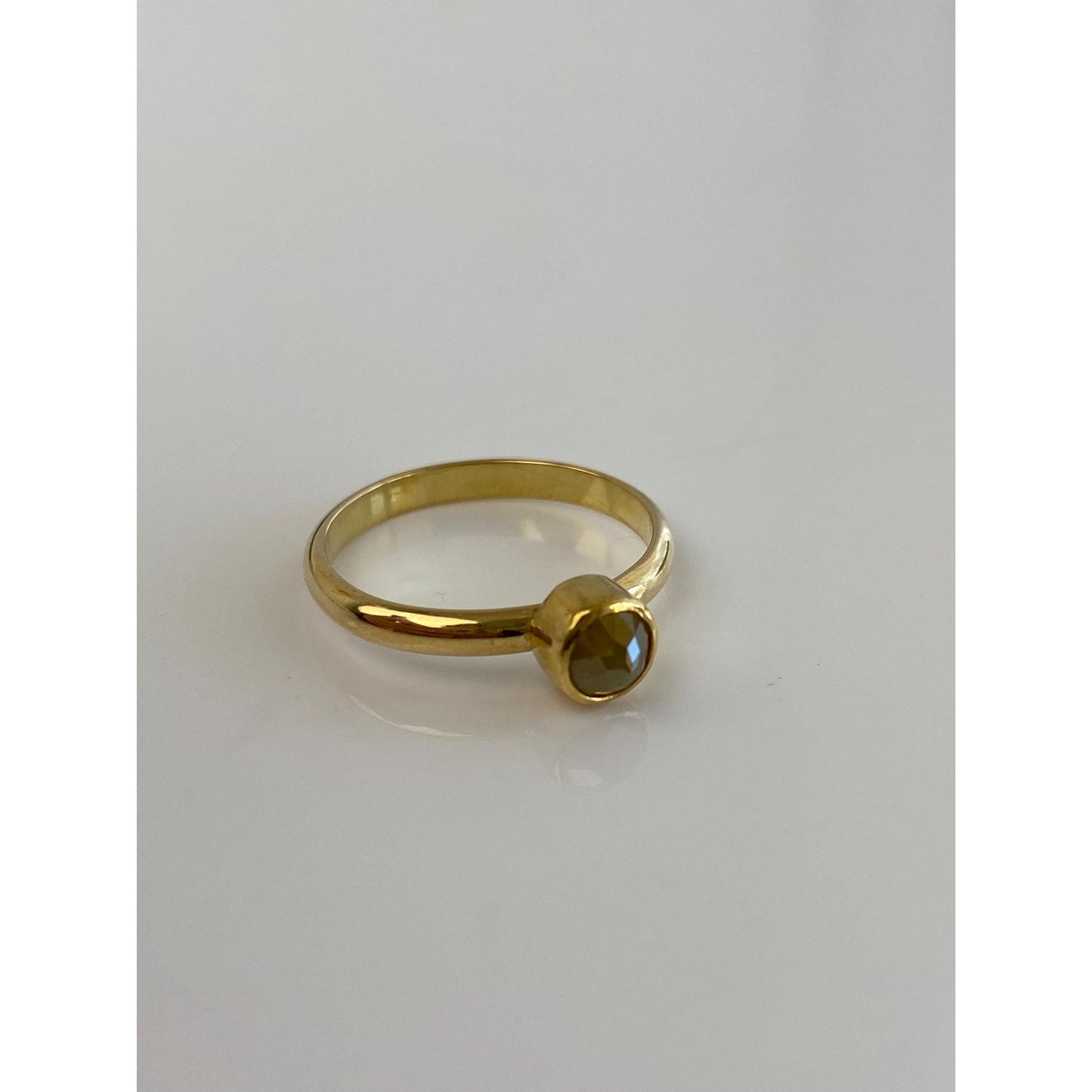 Vintage Solid 18k Yellow Gold Yellow Green Diamond Ring - Size 6.75