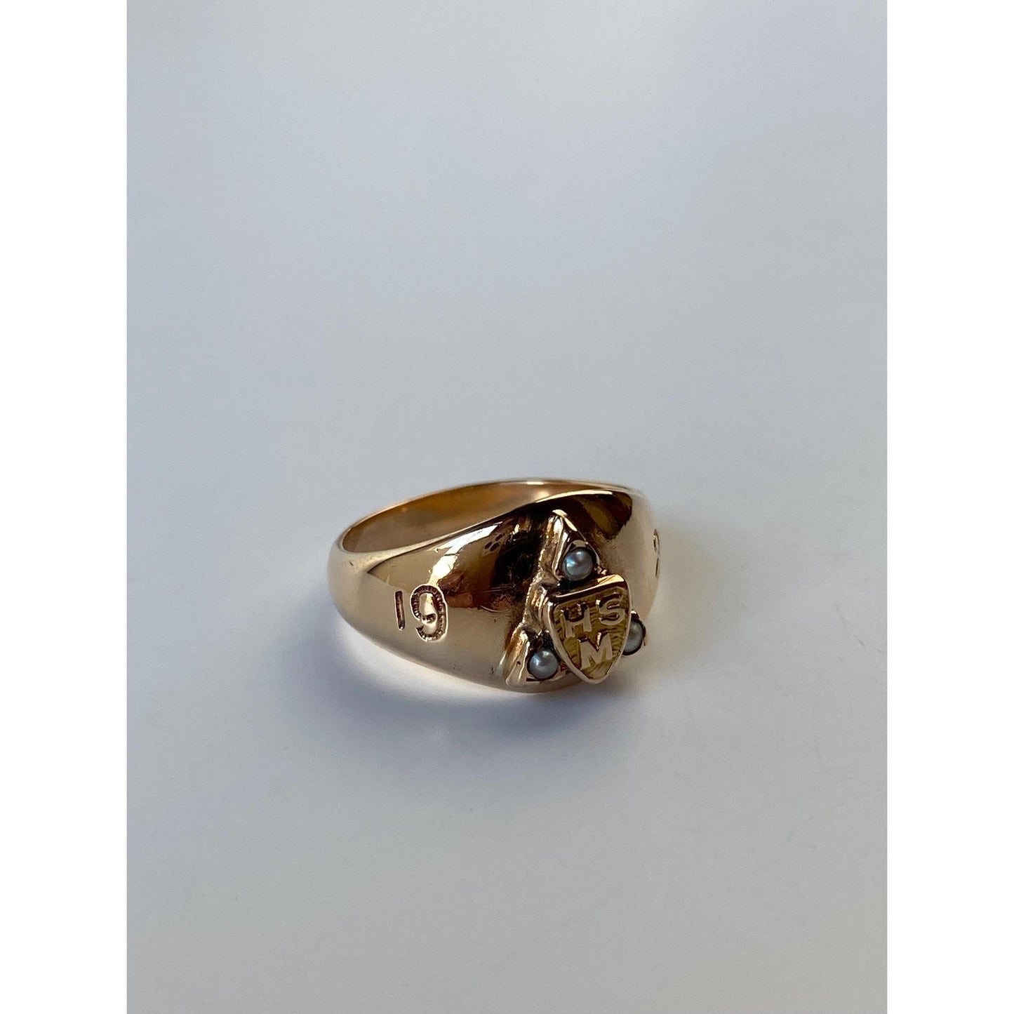 Vintage Solid 10k Rosey Gold Seed Pearl 1922 Class Ring - Size 3