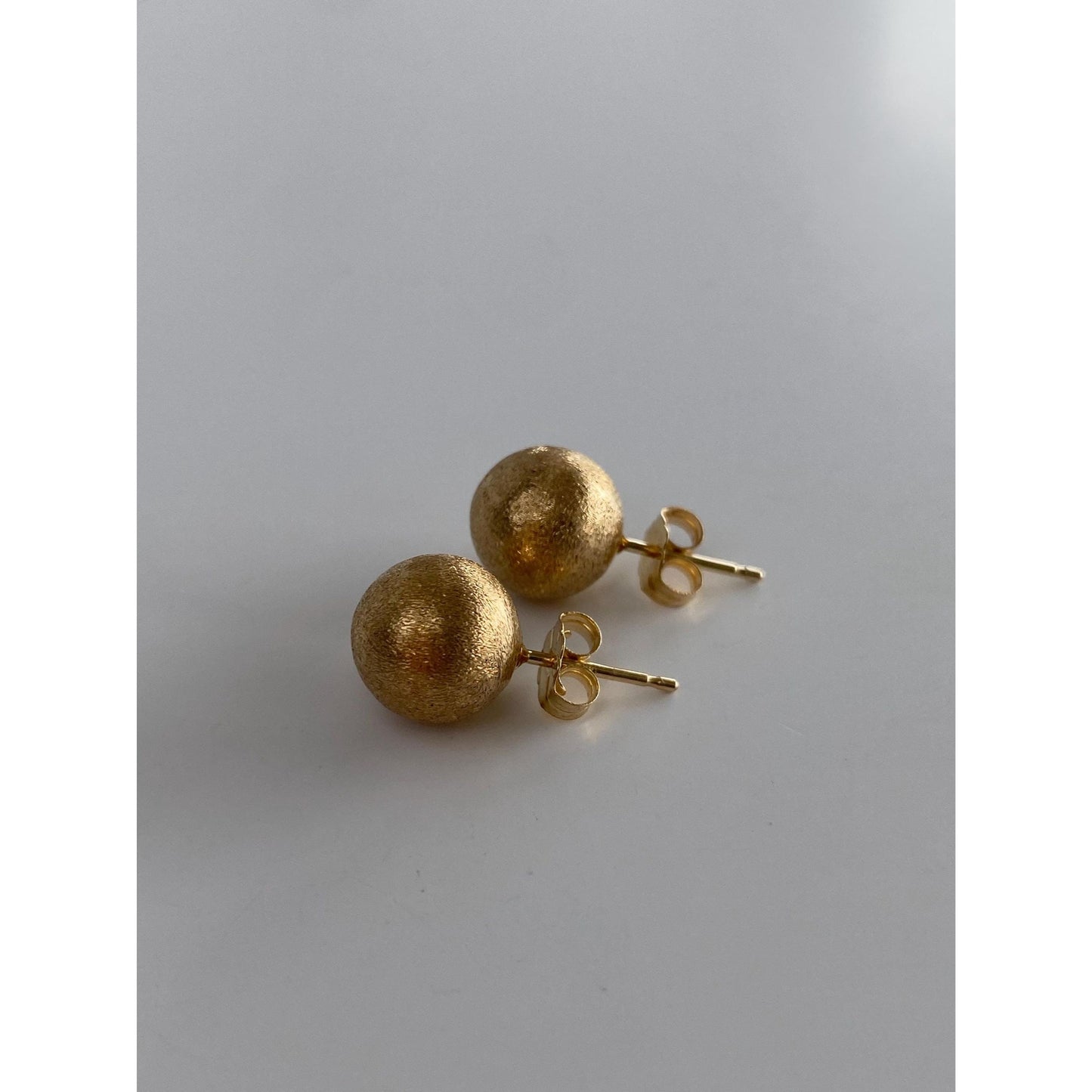 Vintage 14k Yellow Gold Large Satin Ball Stud Earrings