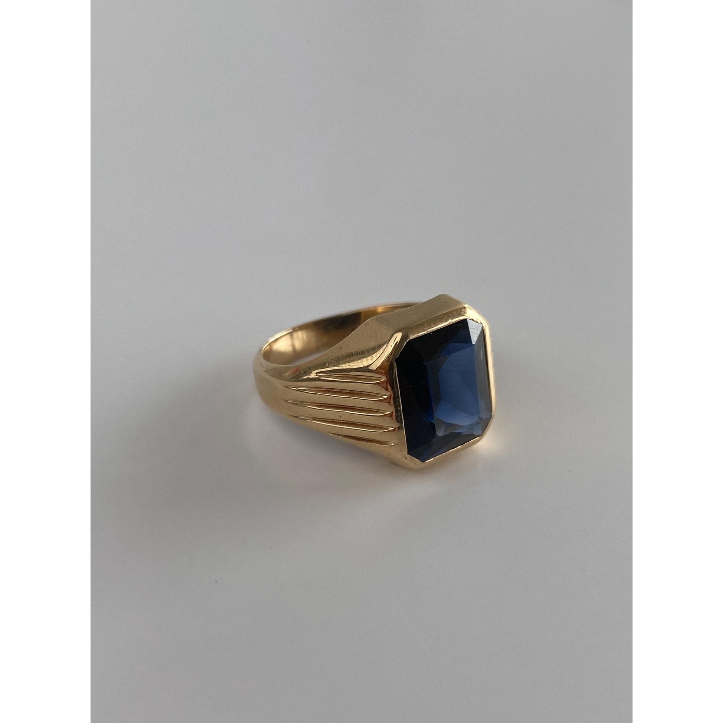Vintage Solid 10k Yellow Gold Blue Sapphire Signet Ring - Size 8.25