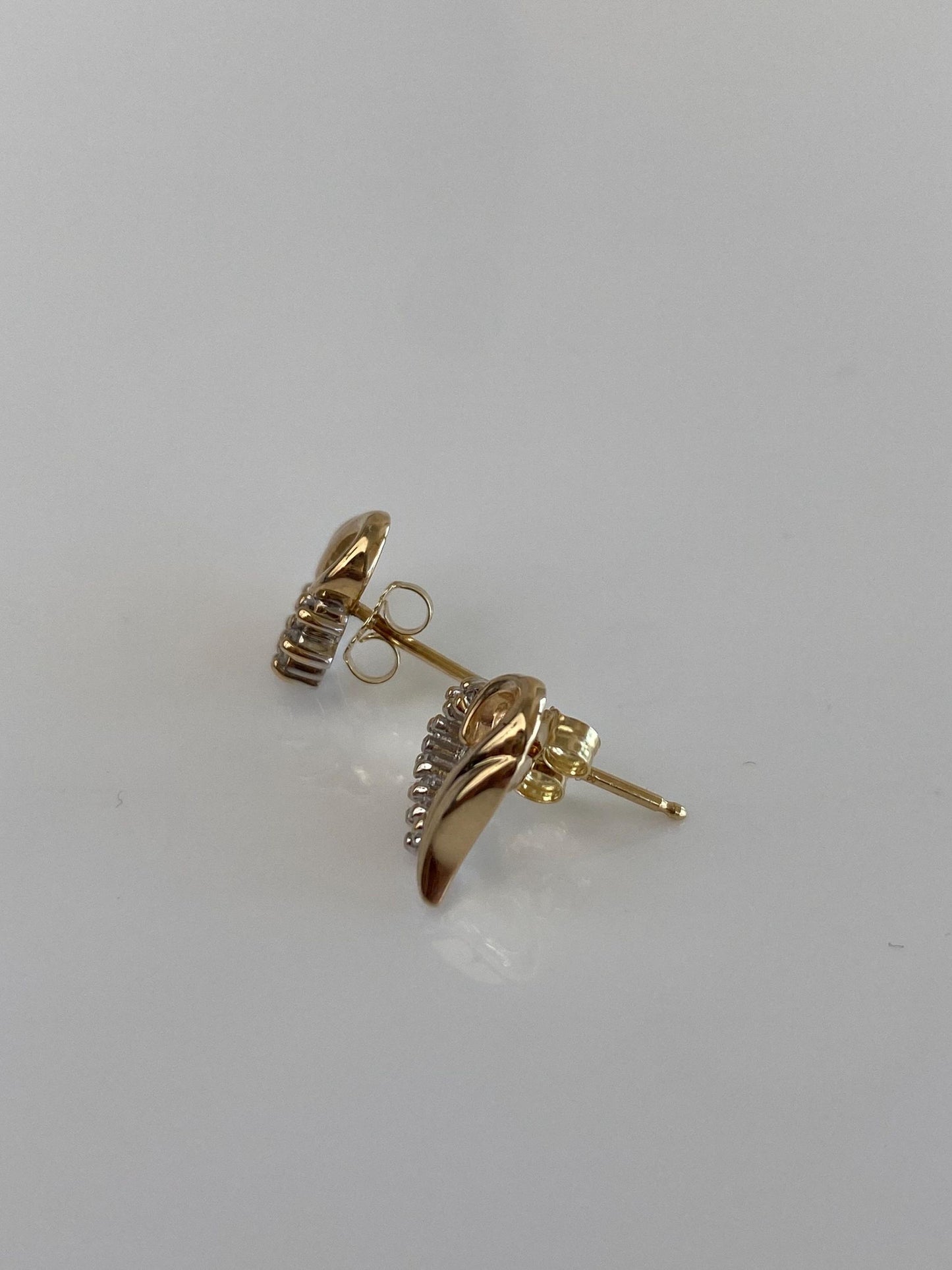 Vintage Solid 14k White & Yellow Gold Diamond Heart Stud Earrings