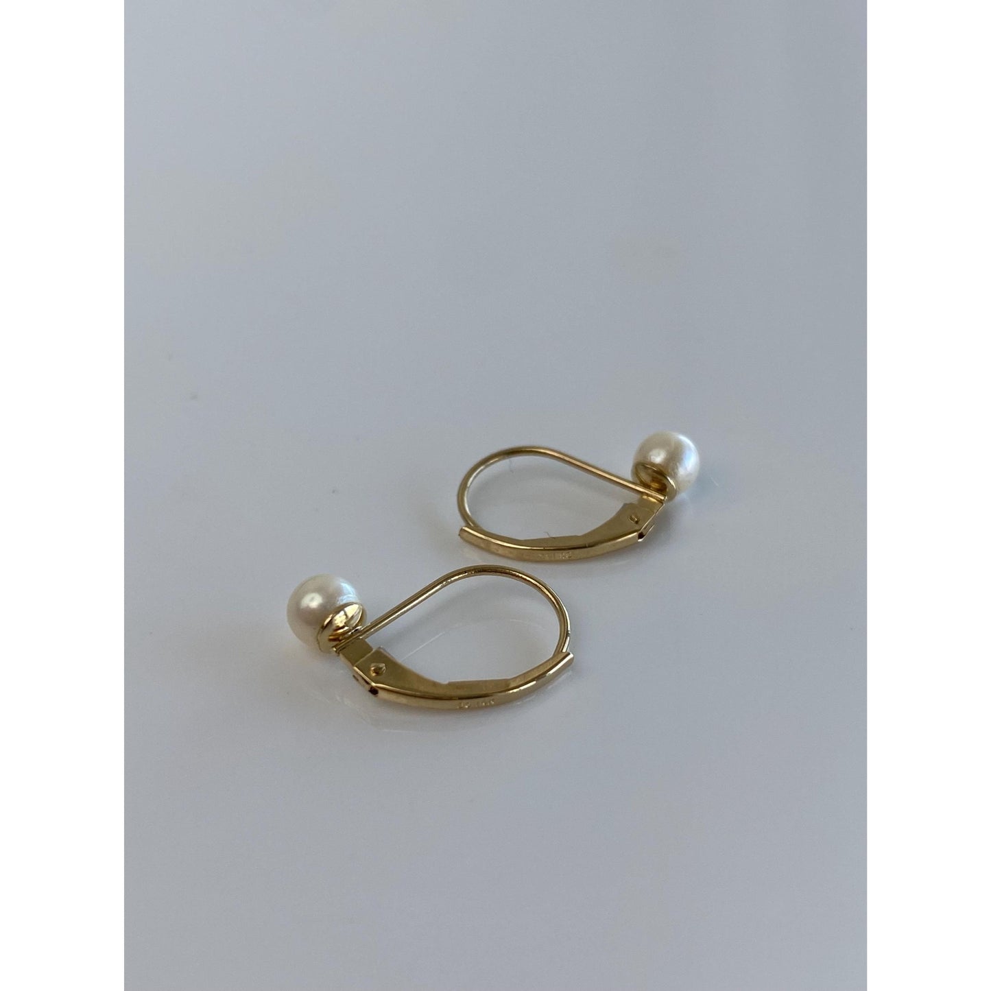 Vintage Solid 14k Yellow Gold Tiny Pearl Drop Earrings