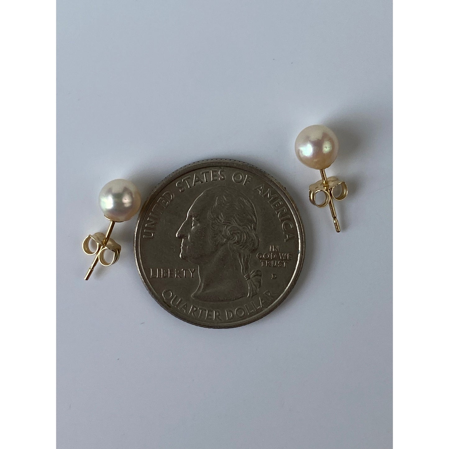 Vintage Solid 14k Yellow Gold Pearl Stud Earrings