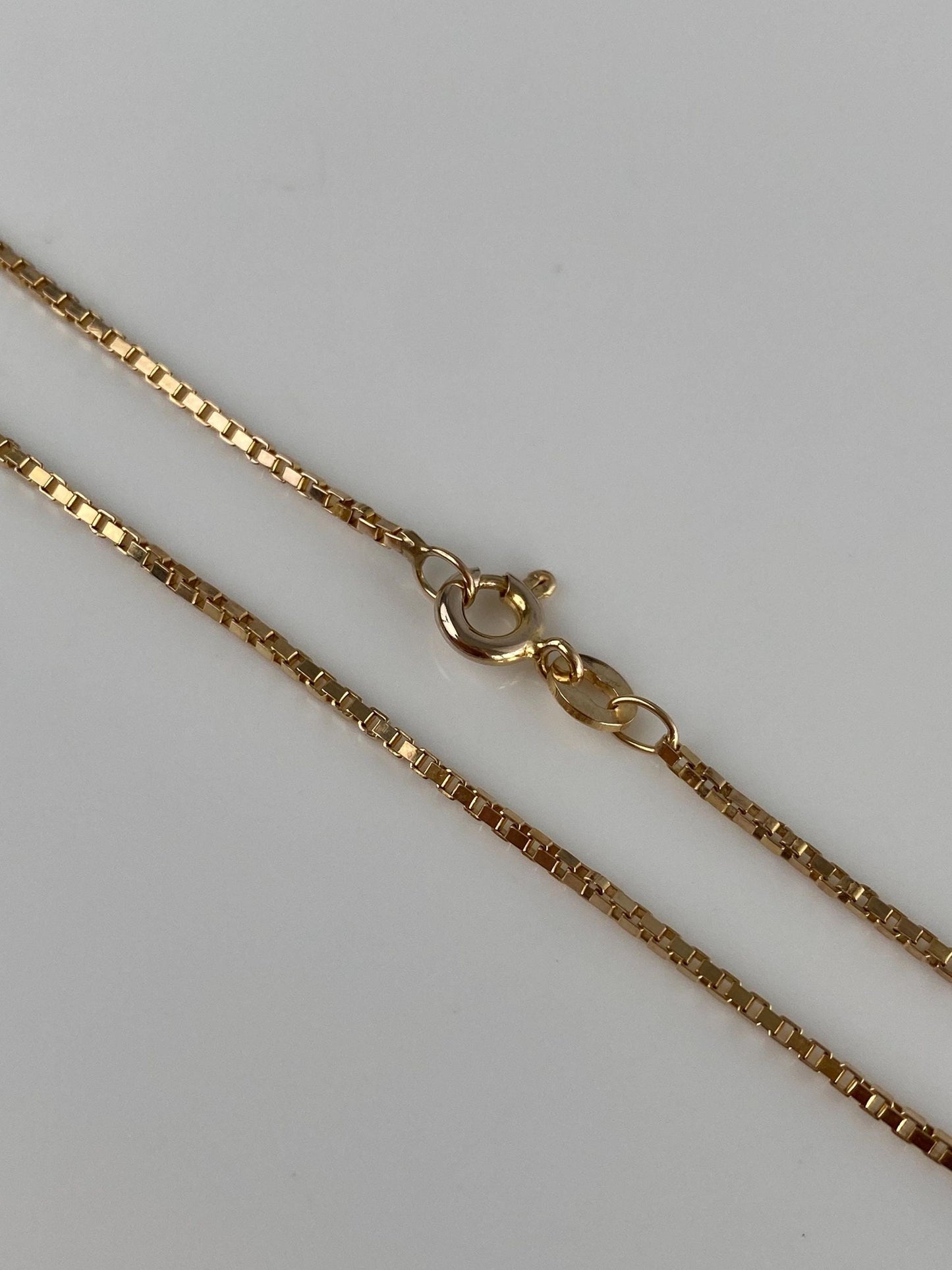 Vintage Solid 10k Yellow Gold Chunky Box Chain Necklace - 16.25 inches