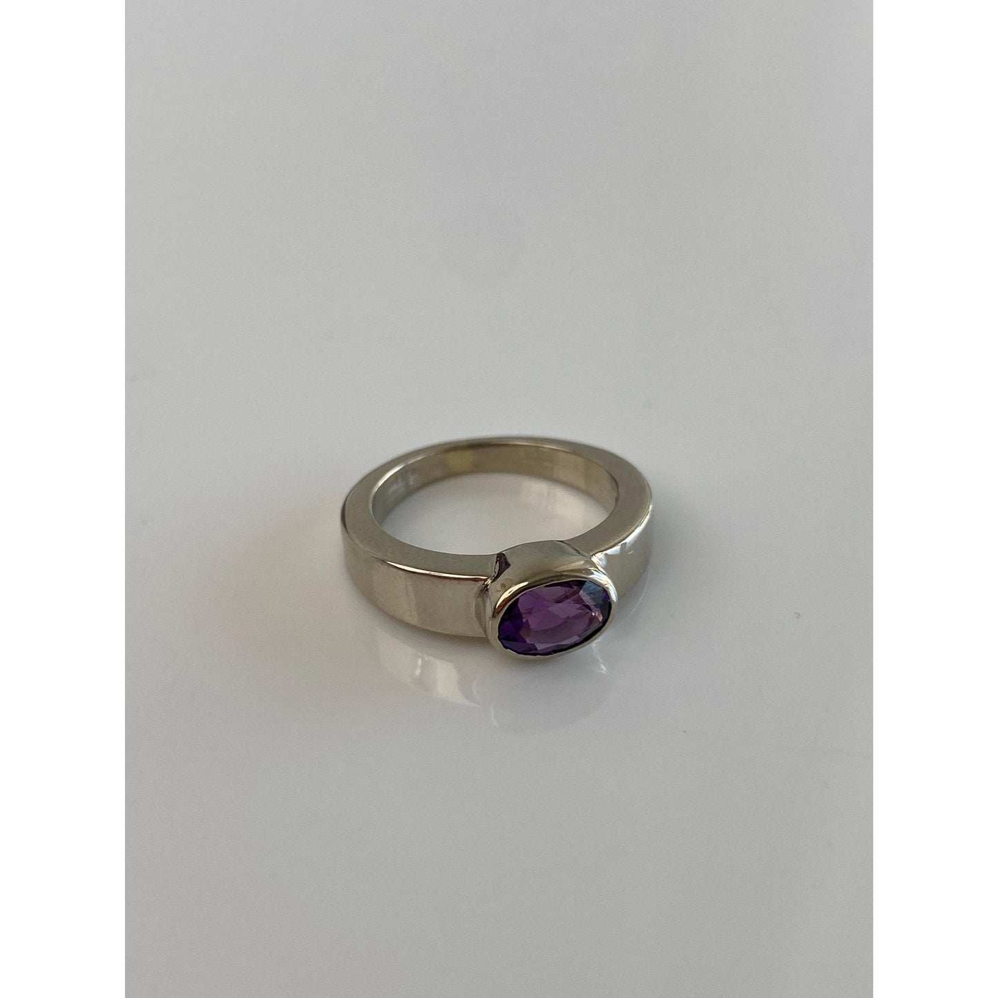 Vintage Solid 14k White Gold Amethyst Ring Band - Size 4.5