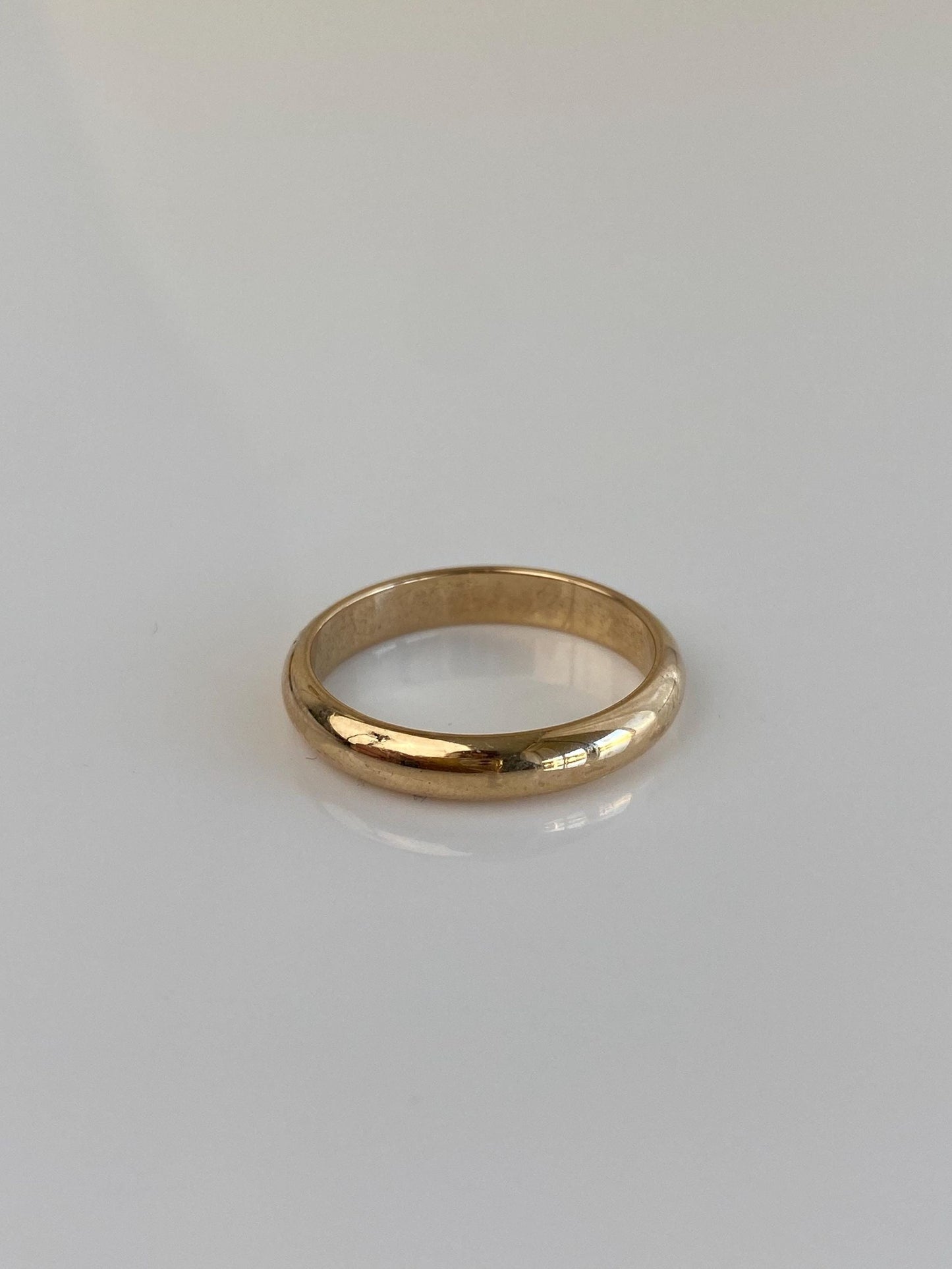 Vintage Solid 14k Yellow Gold Ring Band - Size 7.75