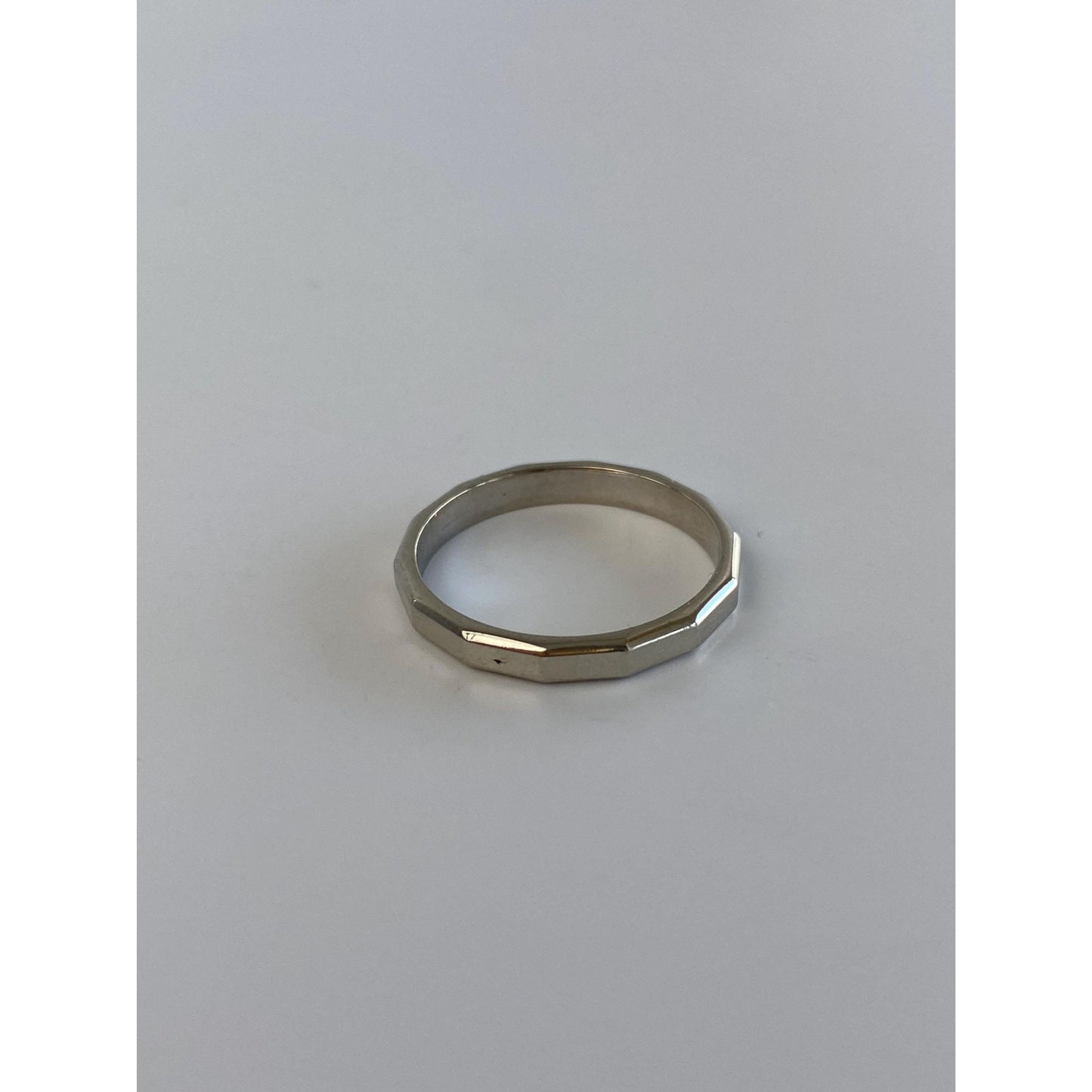 Vintage Solid 14k White Gold Faceted Ring Band - Size 6.25