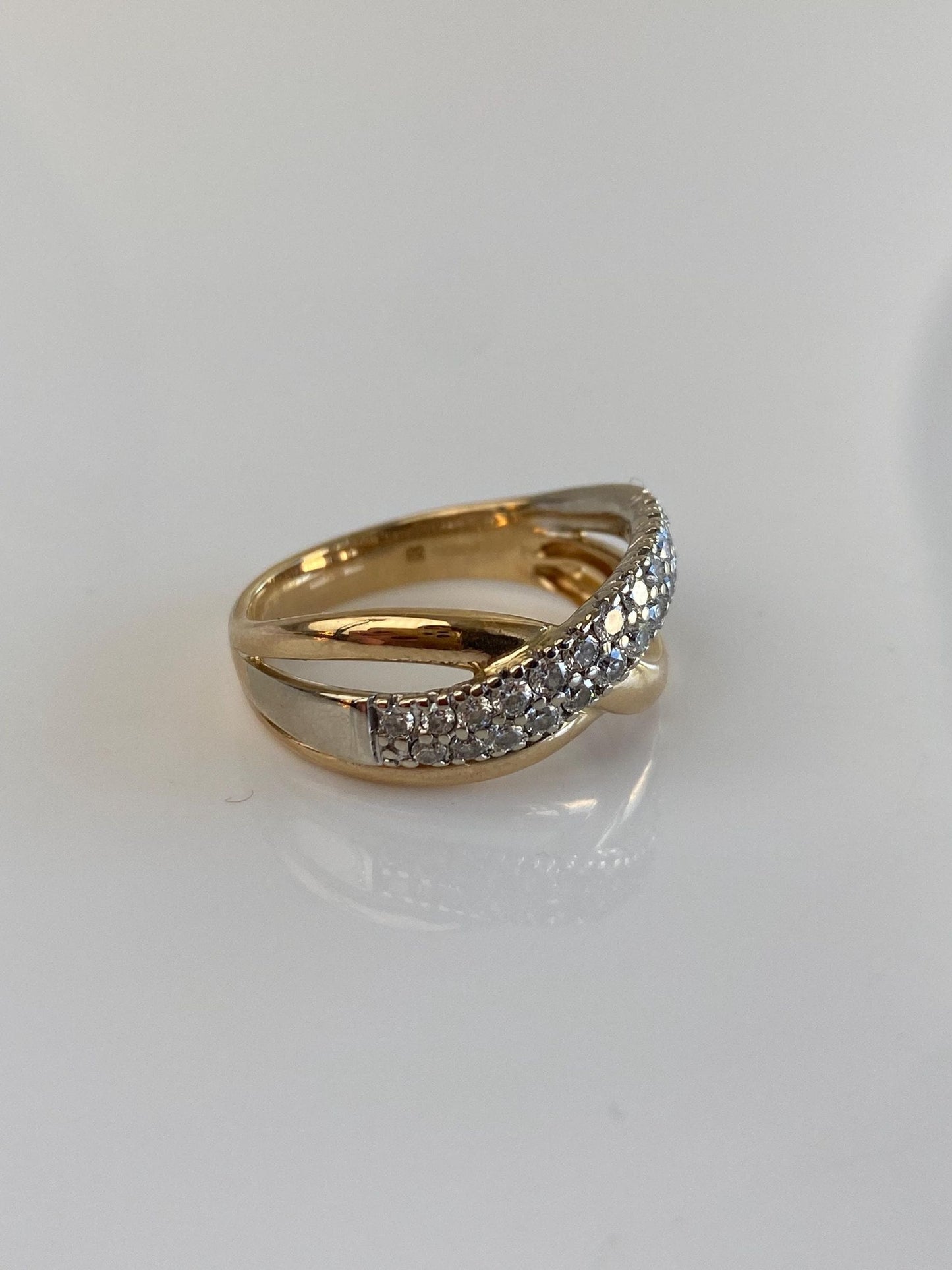 Vintage Solid 14k White & Yellow Gold Diamond Twist Ring Band - Size 7
