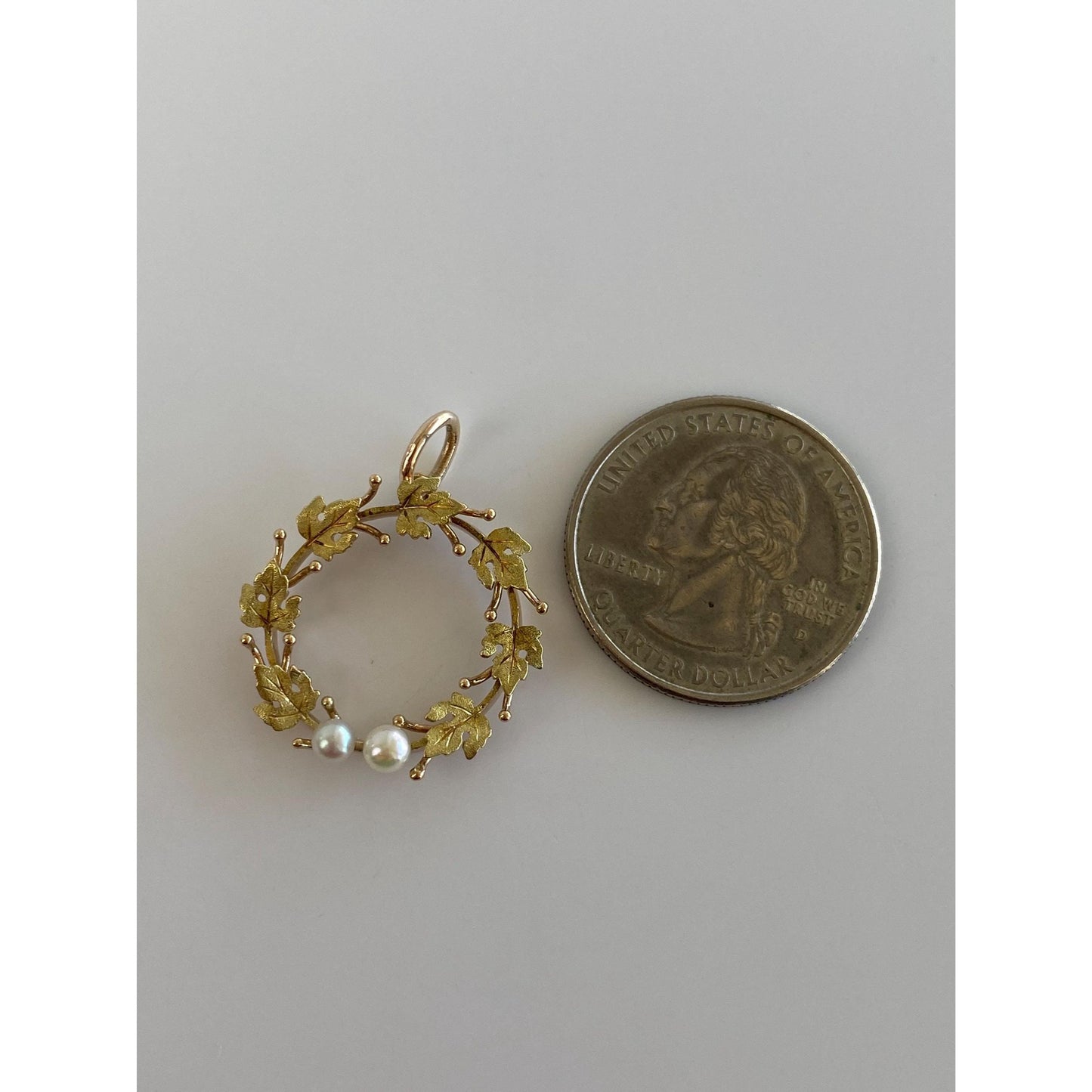 Vintage Solid 14k Yellow Gold Pearl Wreath Charm