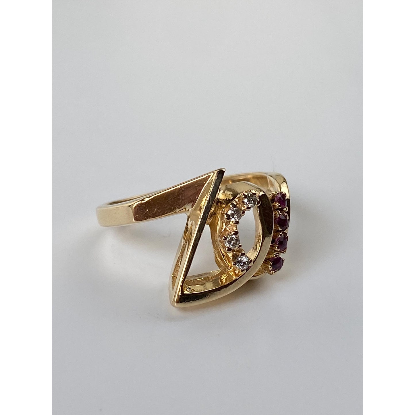 Vintage Solid 14k Yellow Gold Diamond Red Spinel Ring - Size 8