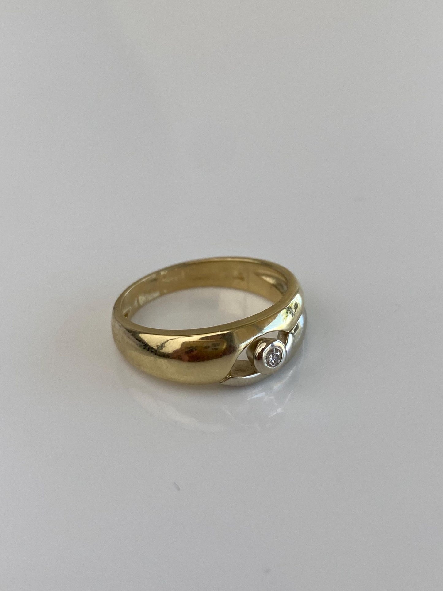 Vintage Solid 14k White & Yellow Gold Diamond Ring Band - Size 7.5