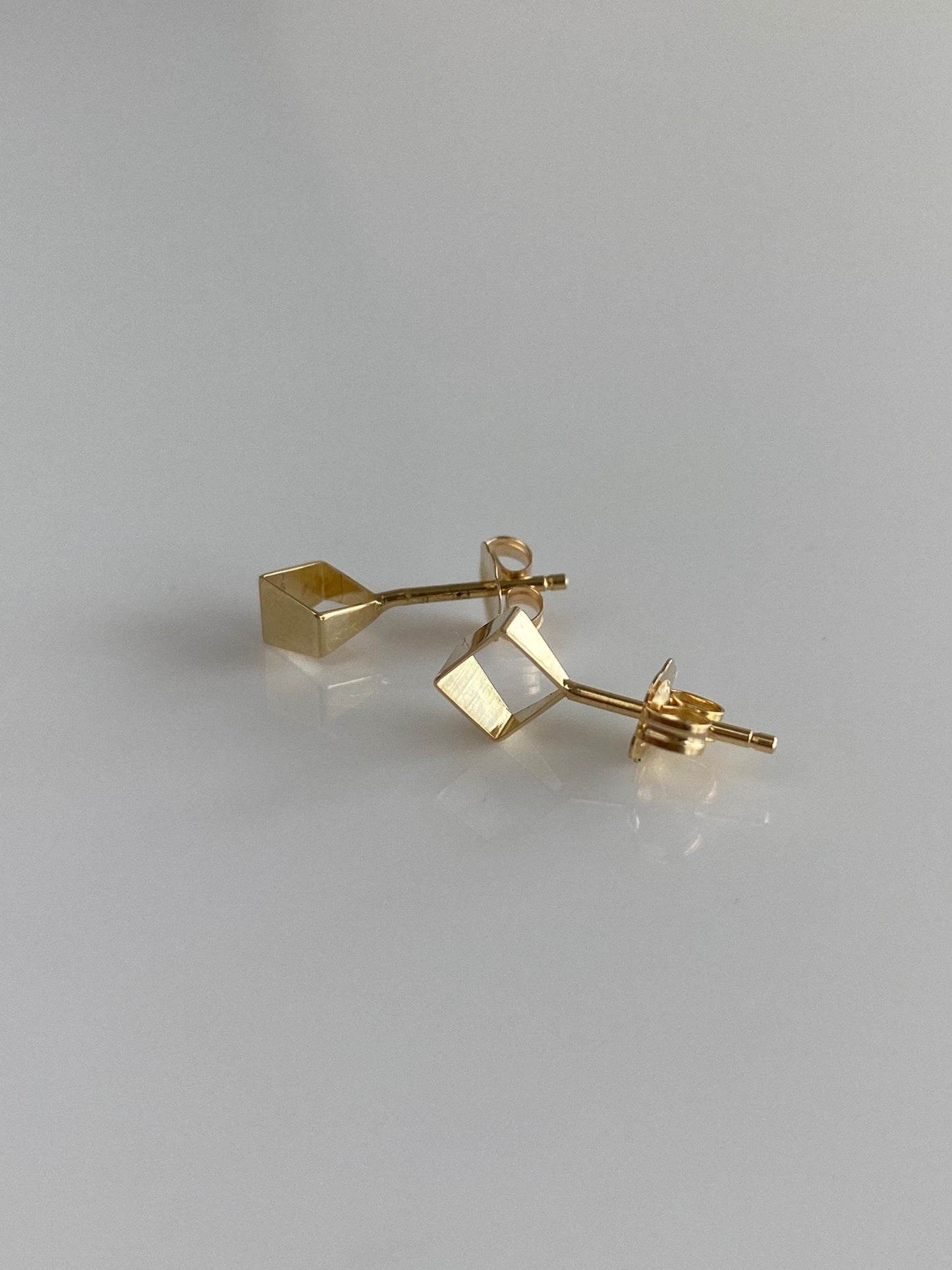 Vintage Solid 14k Yellow Gold Open Cube Stud Earrings