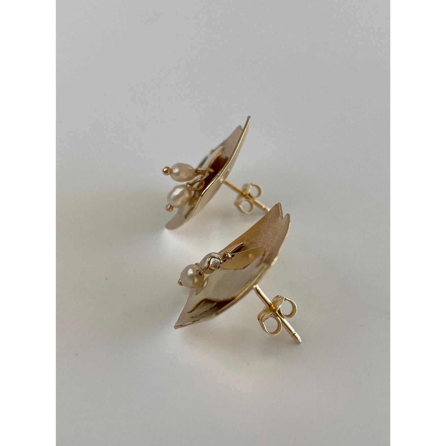 Vintage Solid 14k Yellow Gold Abstract Pearl Dangle Stud Earrings