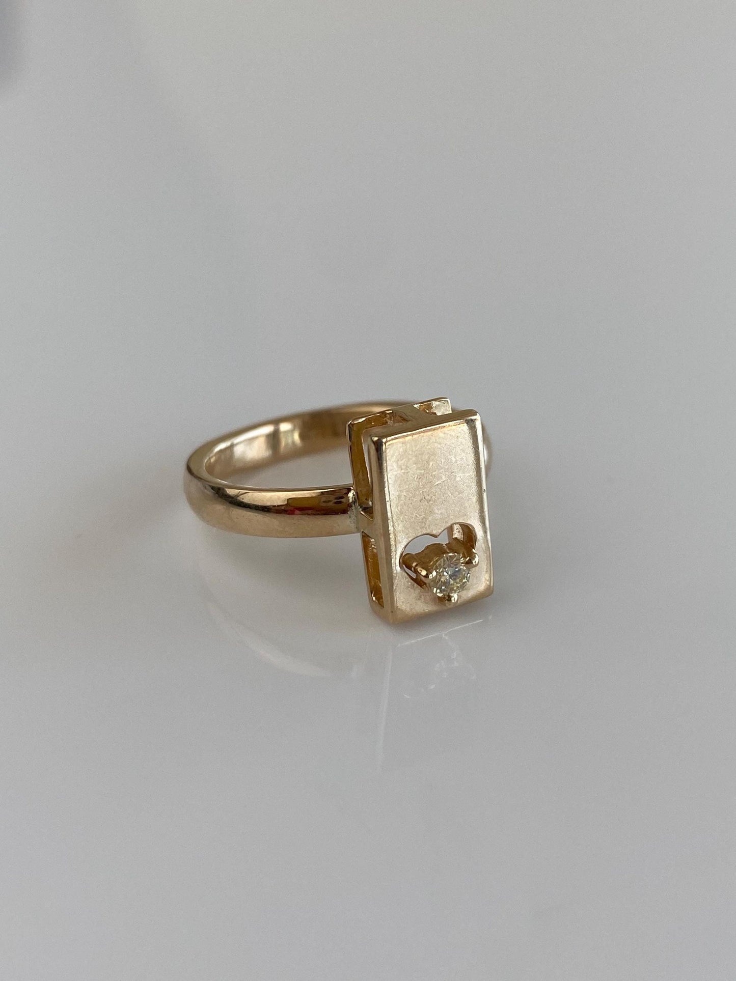Vintage Solid 14k Yellow Gold Diamond Heart Box Ring - Size 5.5