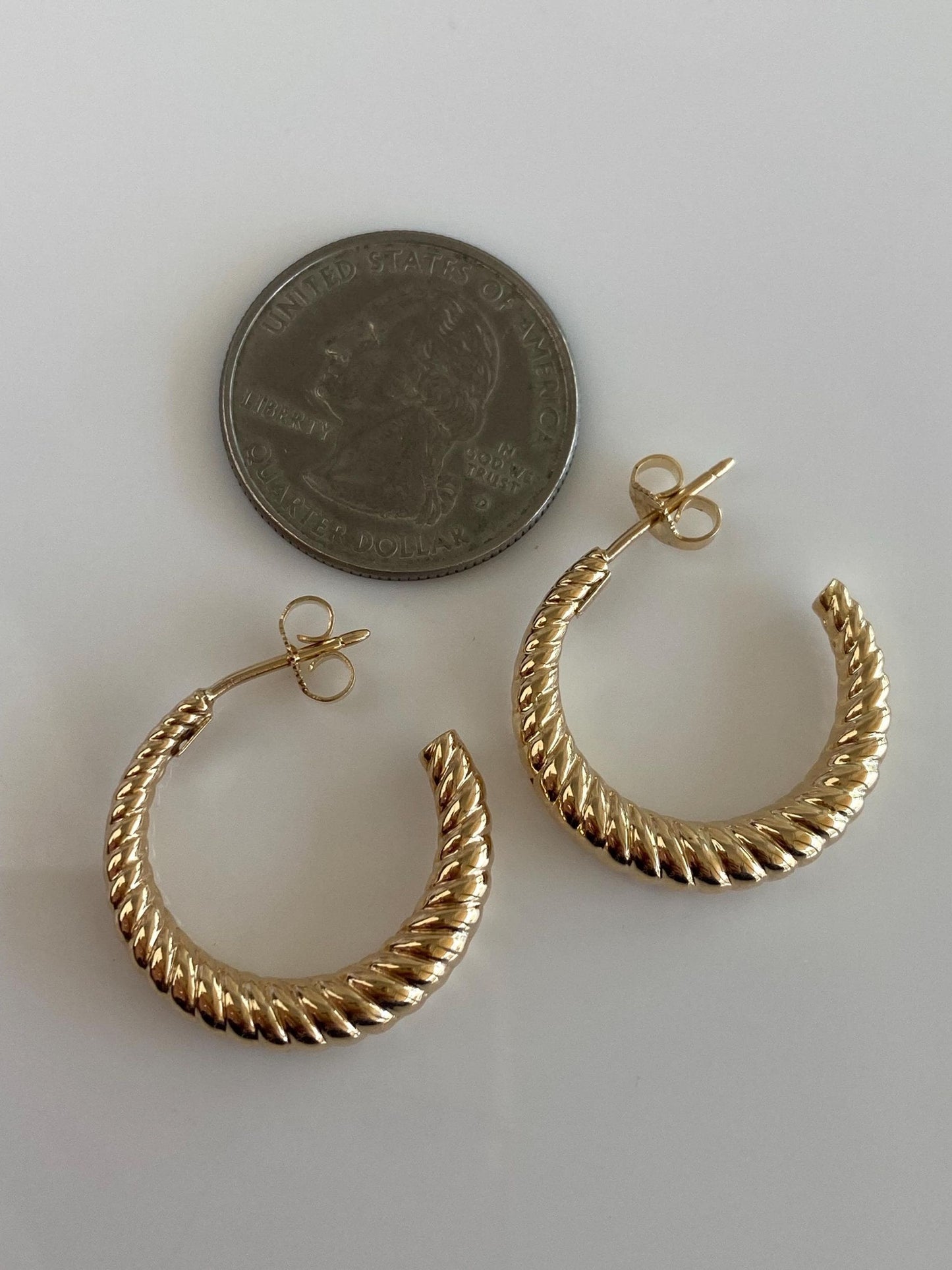 Vintage 14k Yellow Gold Tapered Twist Hoop Earrings