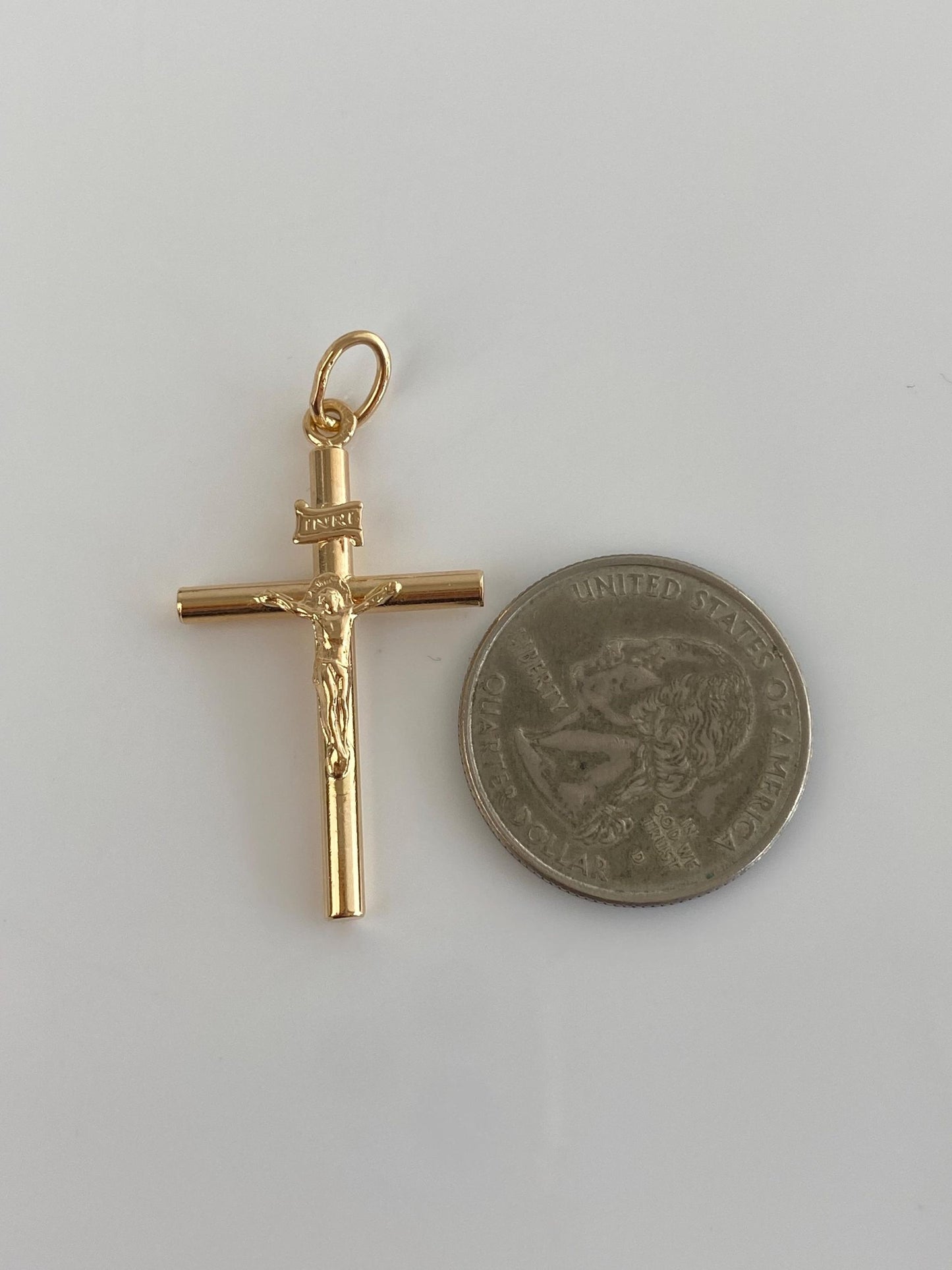 Vintage 18k Yellow Gold Crucifix Charm
