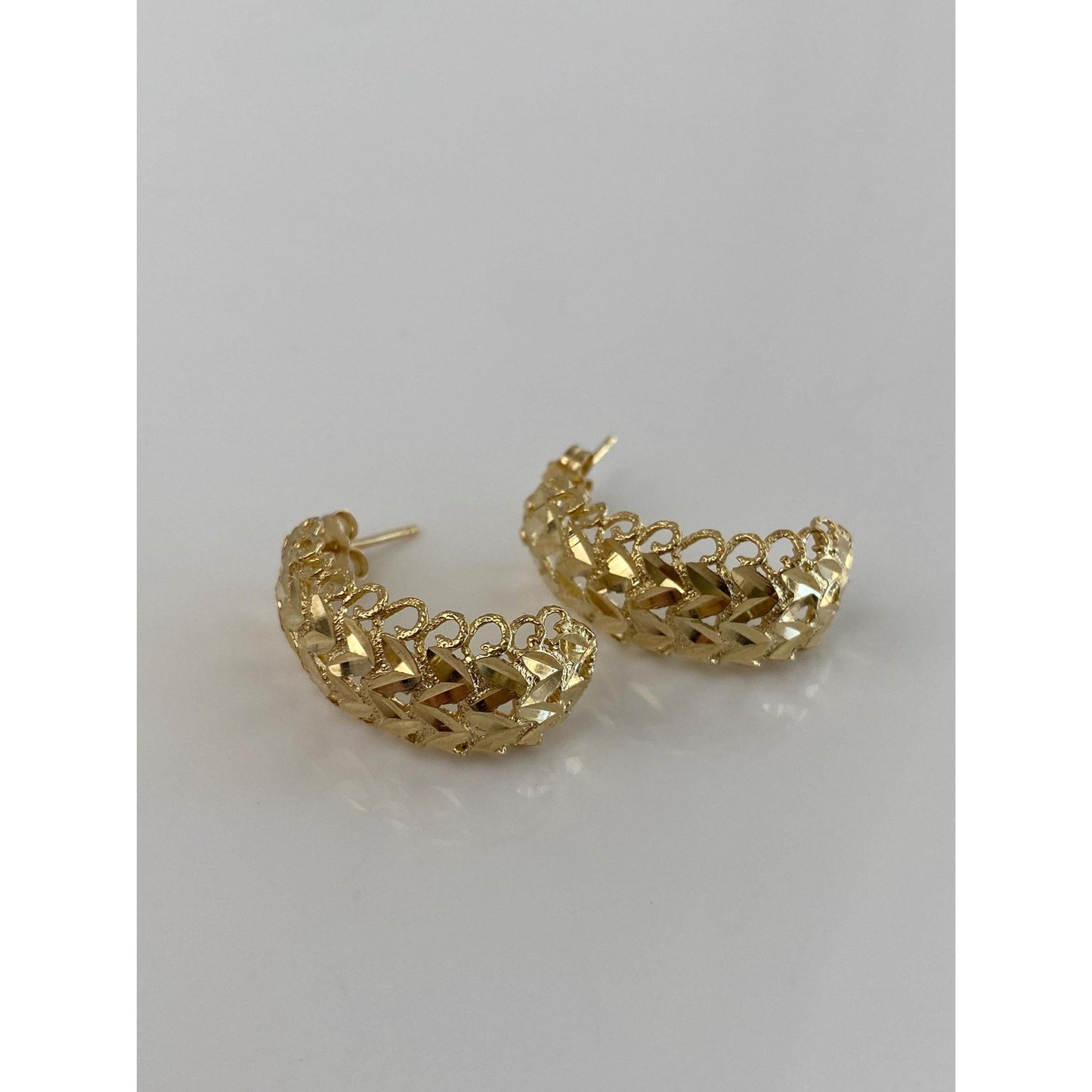 Vintage Solid 14k Yellow Gold Diamond Cut Hearts Drop Earrings