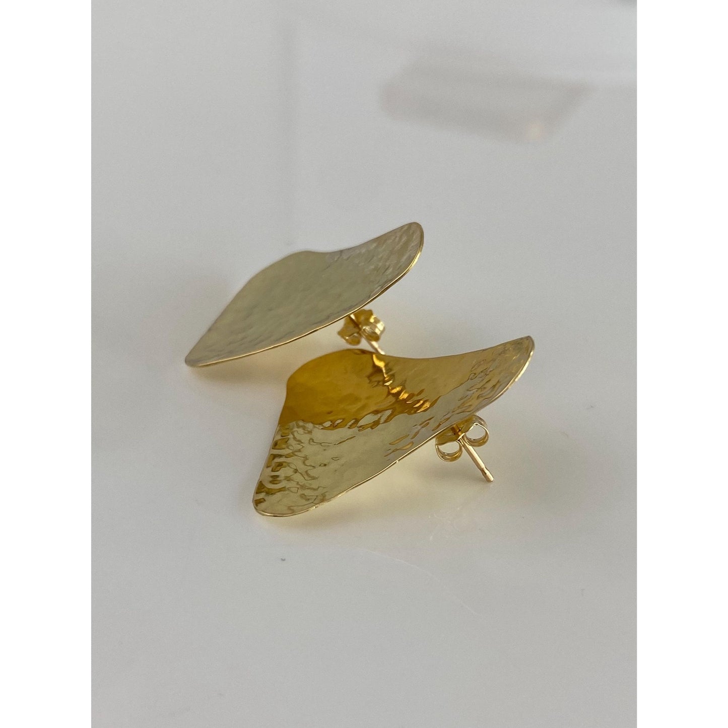 Solid 18k Yellow Gold Hammered Texture Triangle Stud Earrings