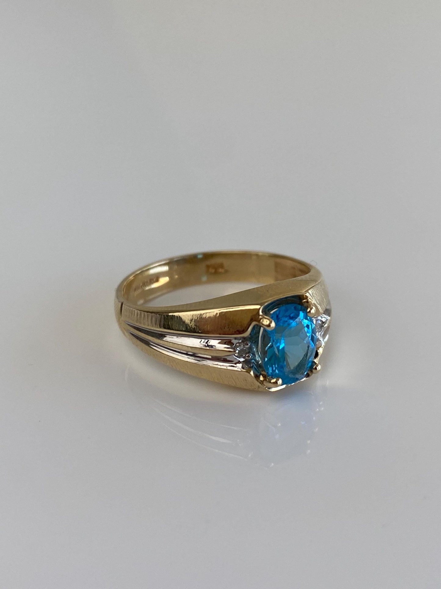 Vintage Solid 10k White & Yellow Gold Topaz Diamond Ring Band - Size 10