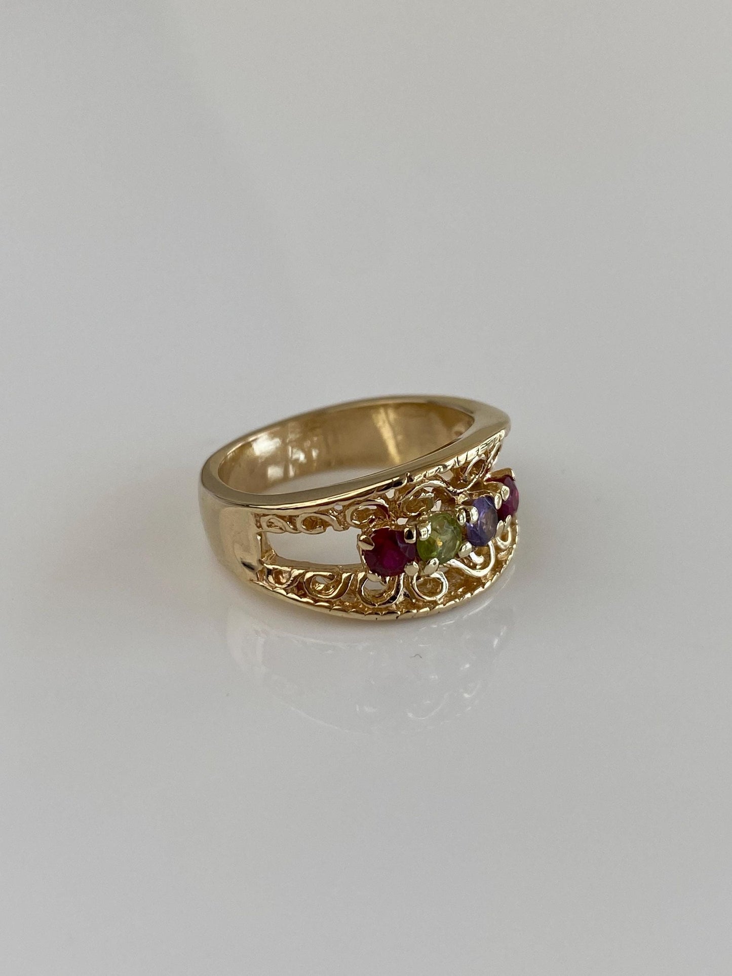 Vintage Solid 14k Yellow Gold Pink Spinel Peridot Amethyst Filigree Ring Band - Size 5.75