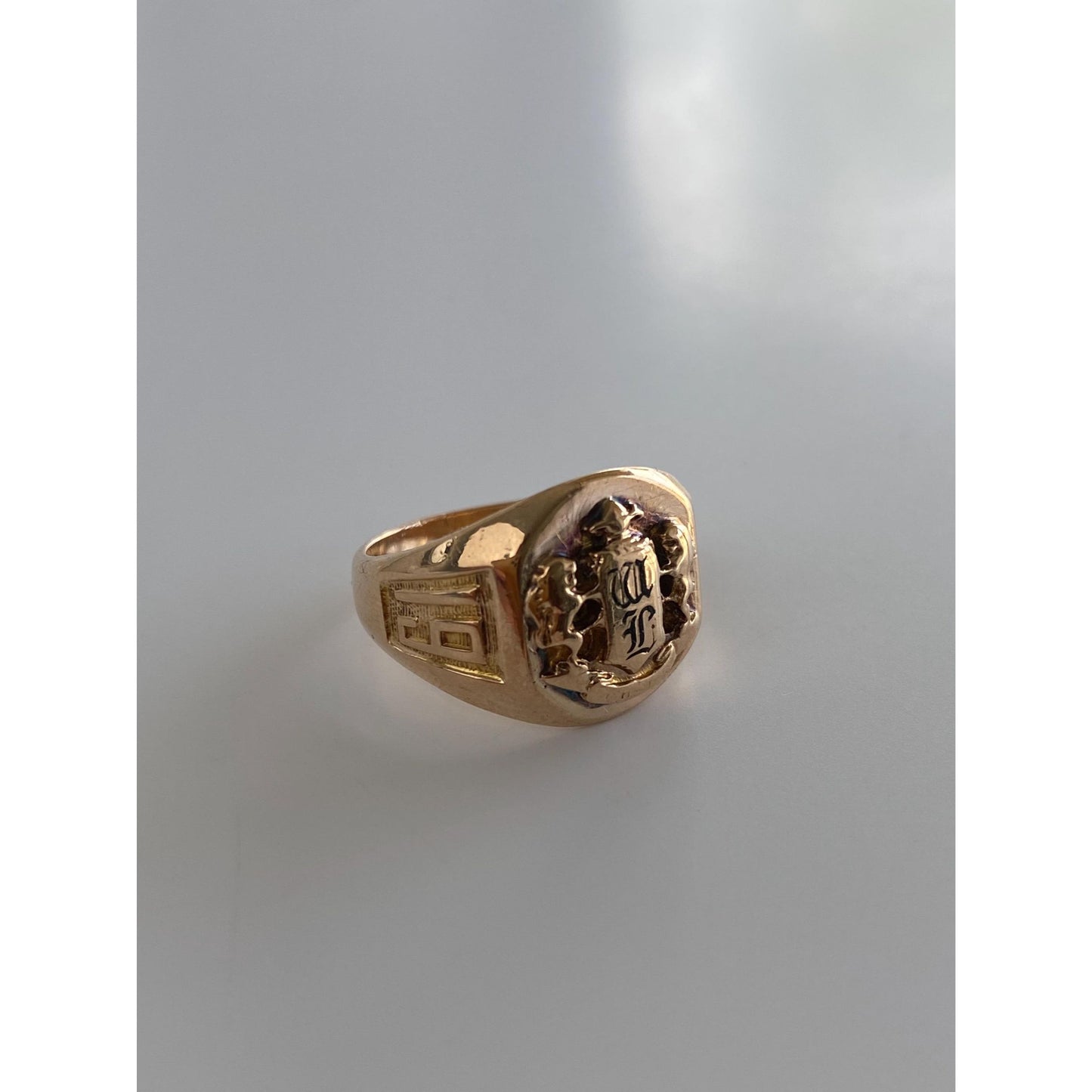 Vintage Solid 10k Rosey Gold 1931 Class Signet Ring - Size 5.5