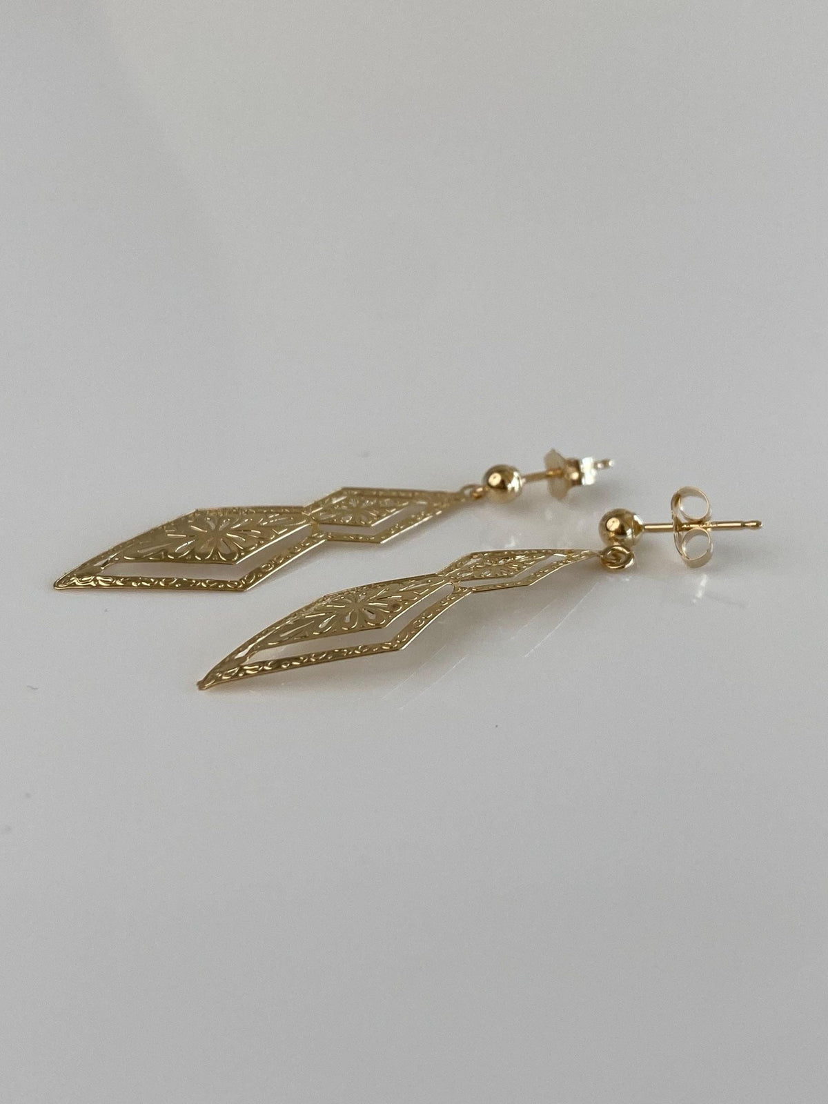 Vintage Solid 14k Yellow Gold Open Work Engraved Floral Dangle Stud Earrings