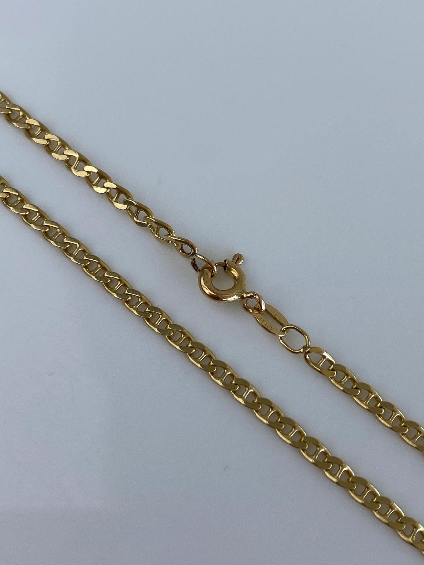 Vintage Solid 18k Yellow Gold Flat Mariner Chain Necklace - 25.25 inches