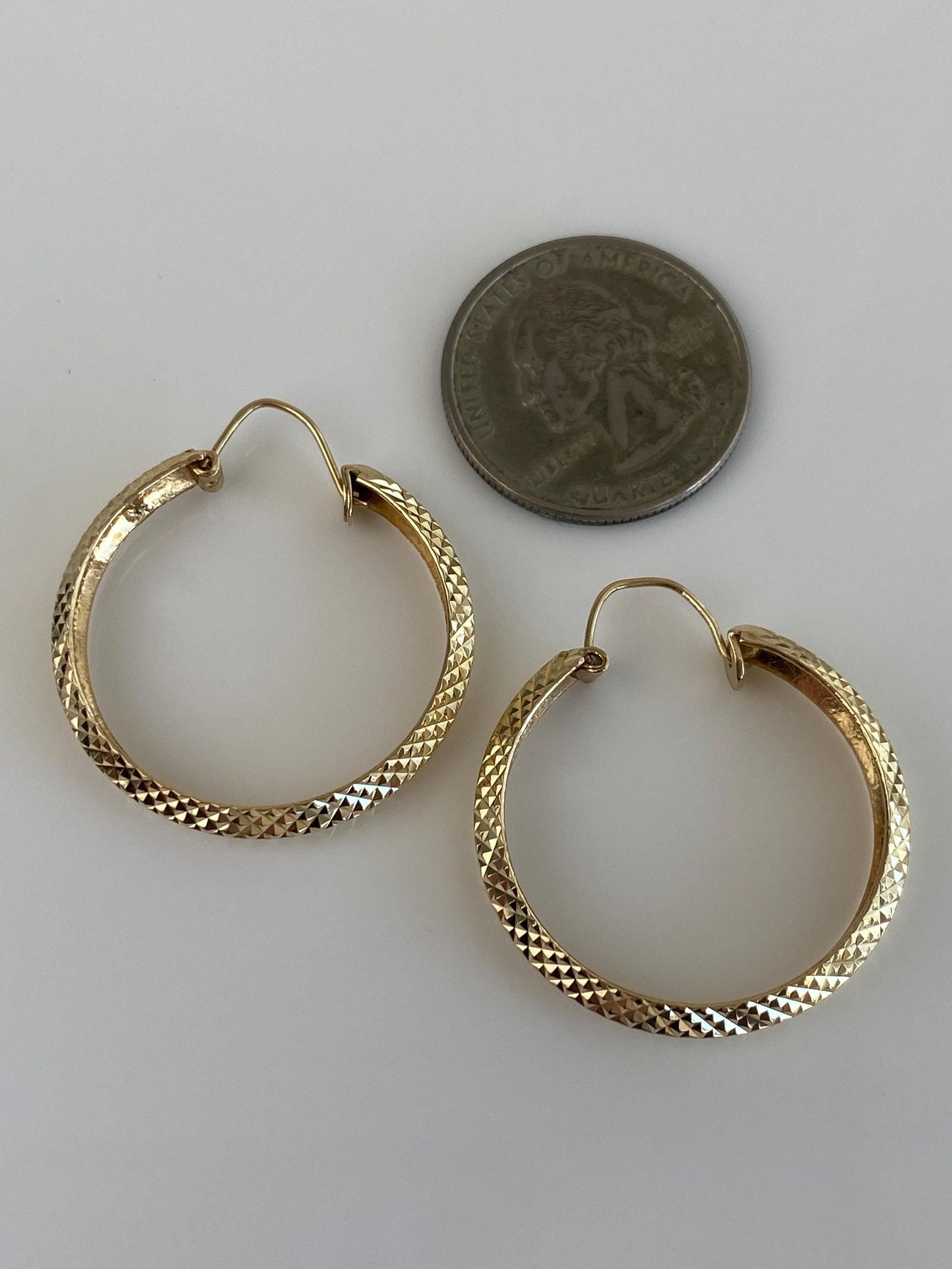 Vintage Solid 14k Yellow Gold Pyramid Texture Hoop Earrings