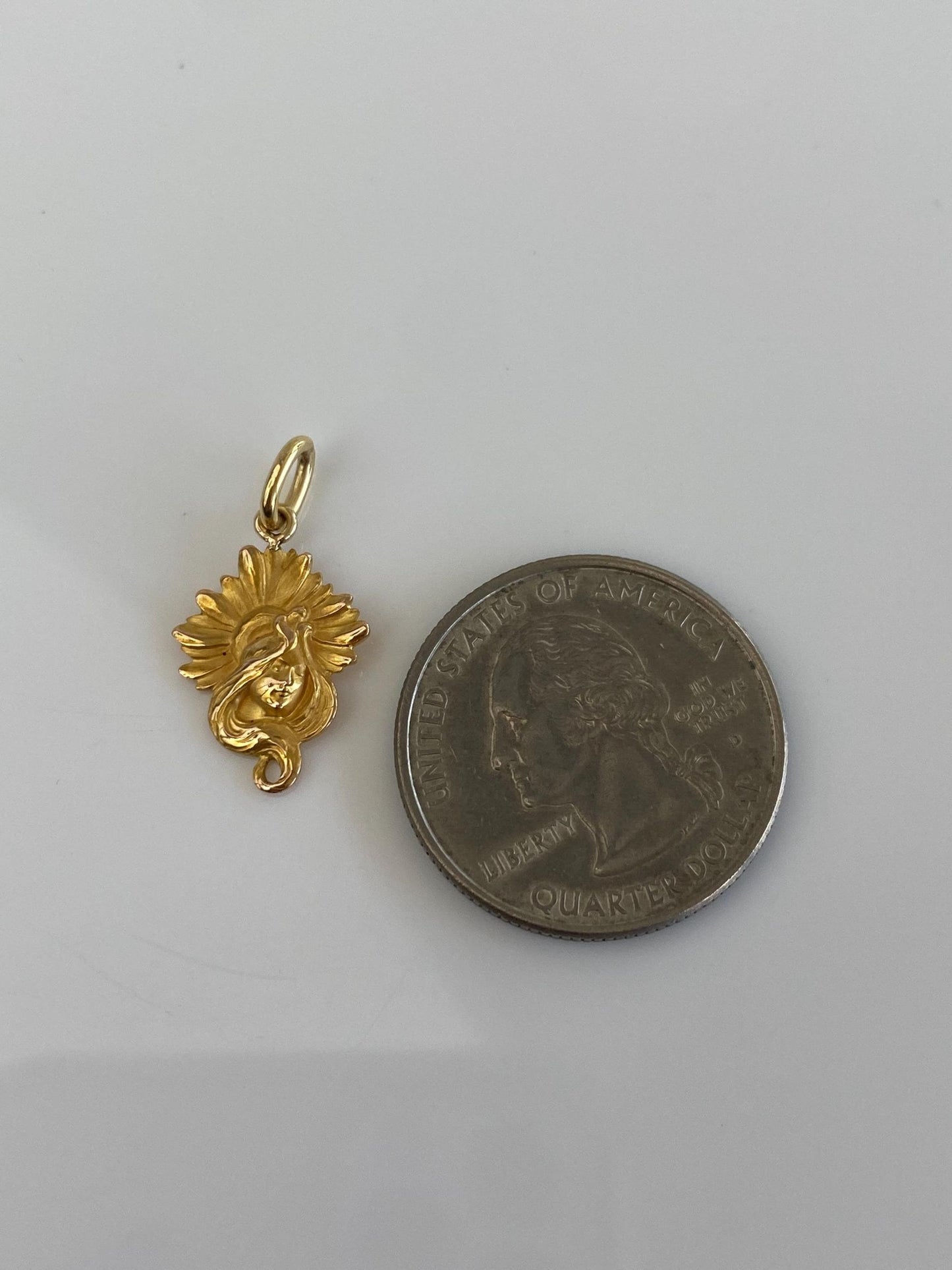 Vintage Solid 18k Yellow Gold Art Nouveau Lady Sunflower Charm