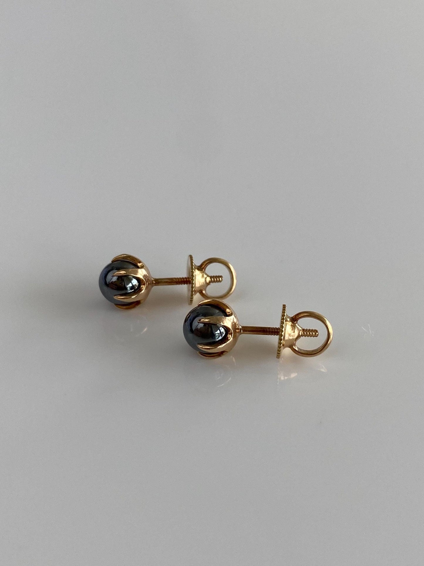 Vintage 14k Yellow Gold Hematite Sphere Stud Earrings