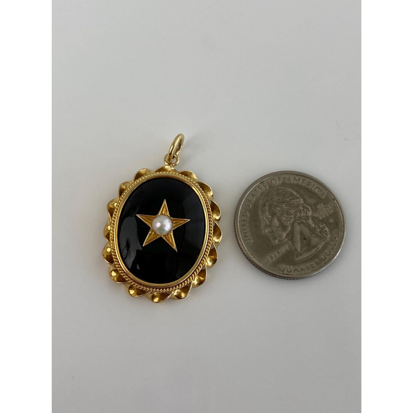 Vintage Solid 18k Yellow Gold Black Onyx Pearl Star Charm