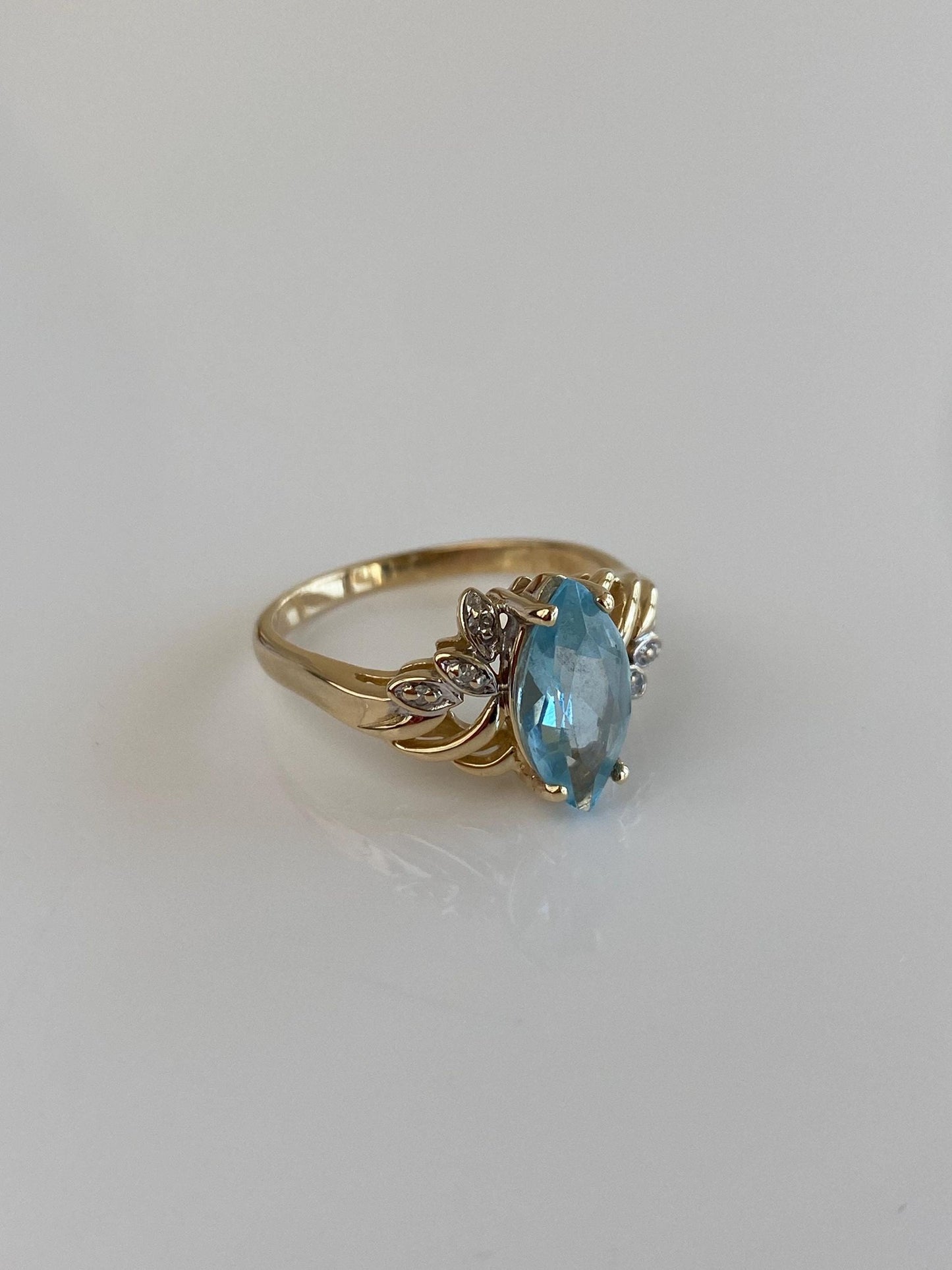 Vintage Solid 14k Yellow Gold Marquis Topaz Diamonds Ring - Size 7.5