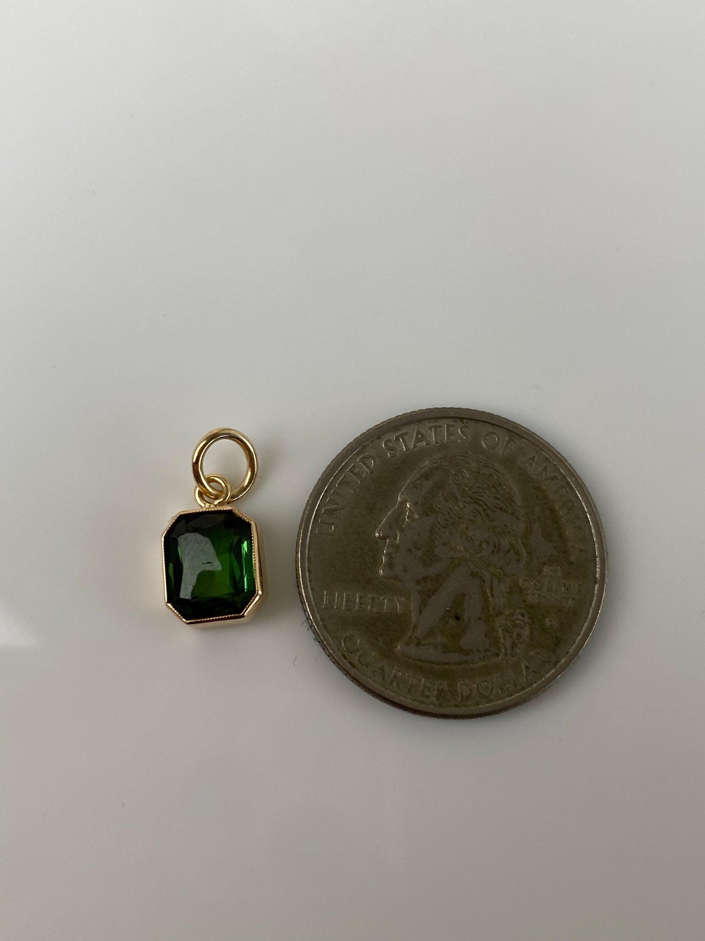 Vintage Solid 14k Yellow Gold Green Tourmaline Stick Pin Charm