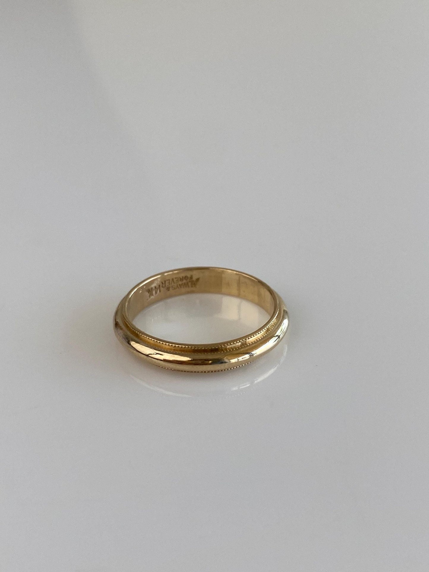 Vintage Solid 14k Yellow Gold Milgrain Ring Band - Size 7.25
