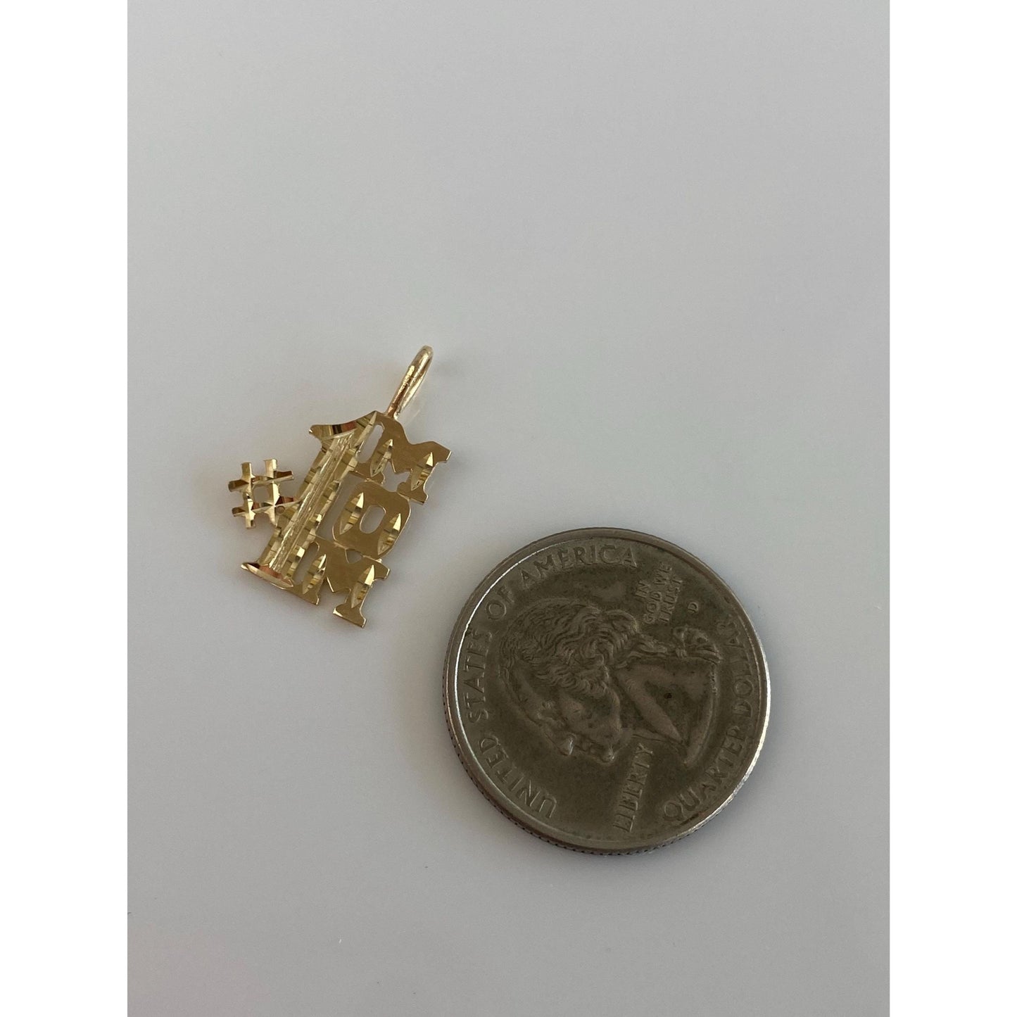 Vintage Solid 14k Yellow Gold Diamond Cut '#1 Mom' Charm