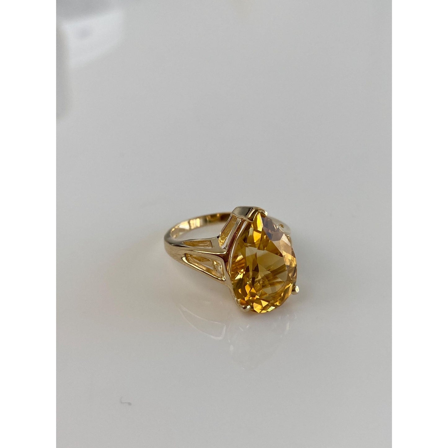 Vintage Solid 10k Yellow Gold Citrine Teardrop Ring - Size 5.75