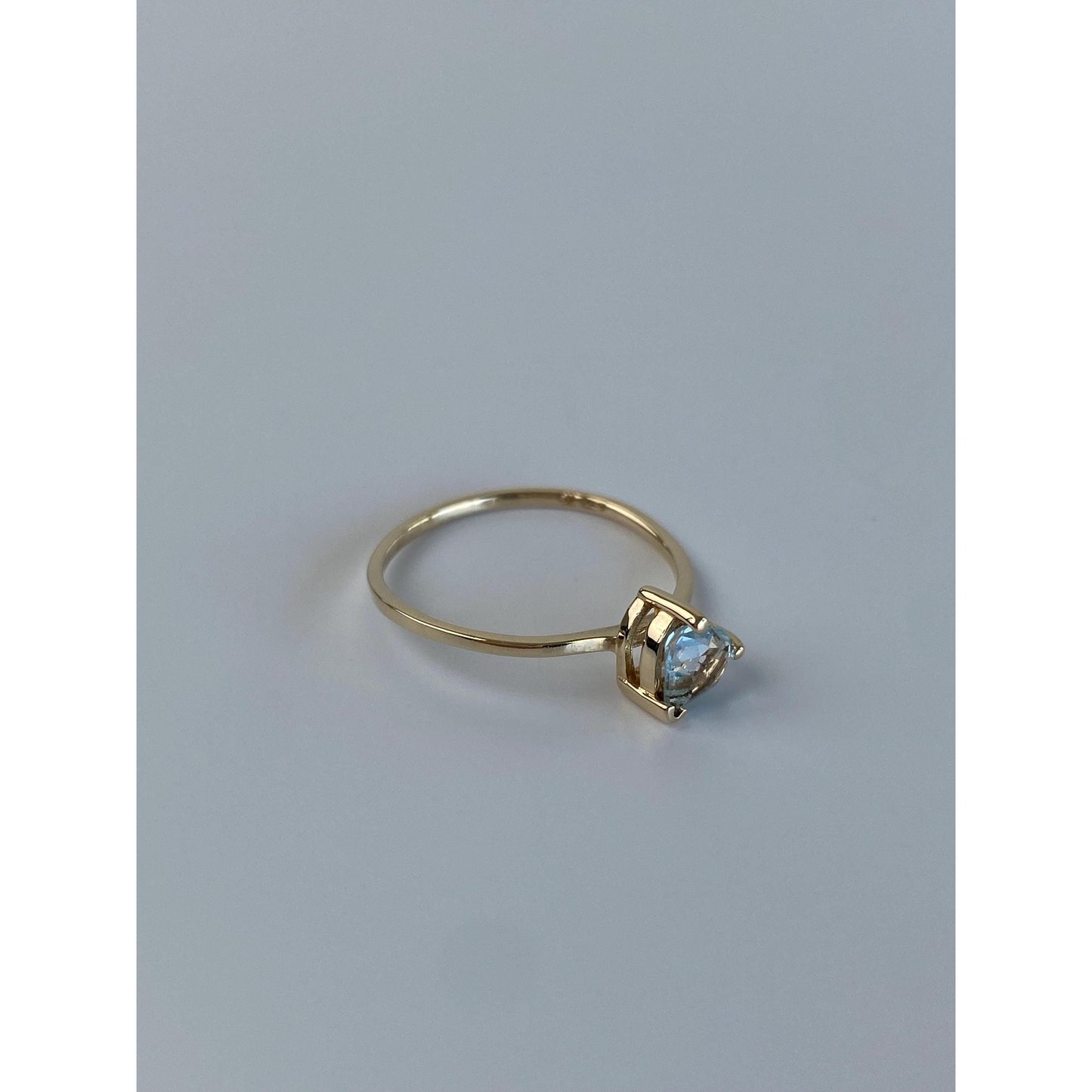 Vintage Solid 10k Yellow Gold Blue Topaz Heart Ring - Size 6.75